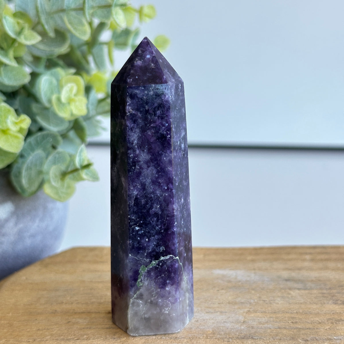 Lepidolite Generator 8.8cm