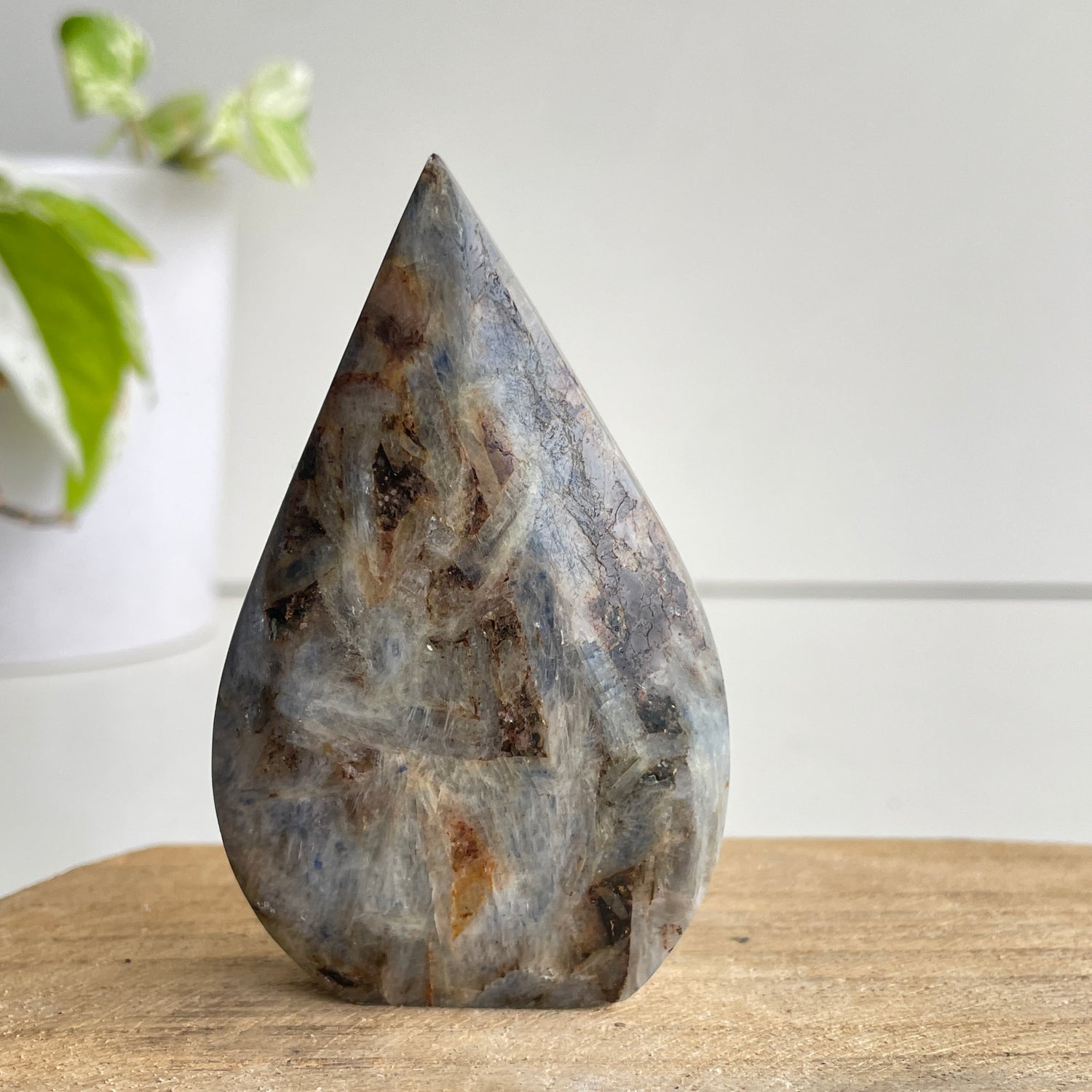 Blue Kyanite Flame 8.2cm