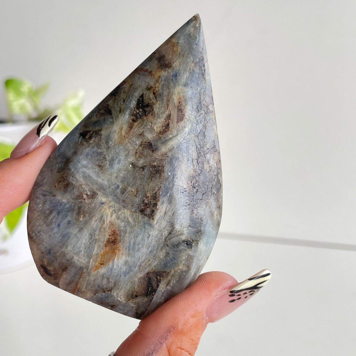 Blue Kyanite Flame 8.2cm