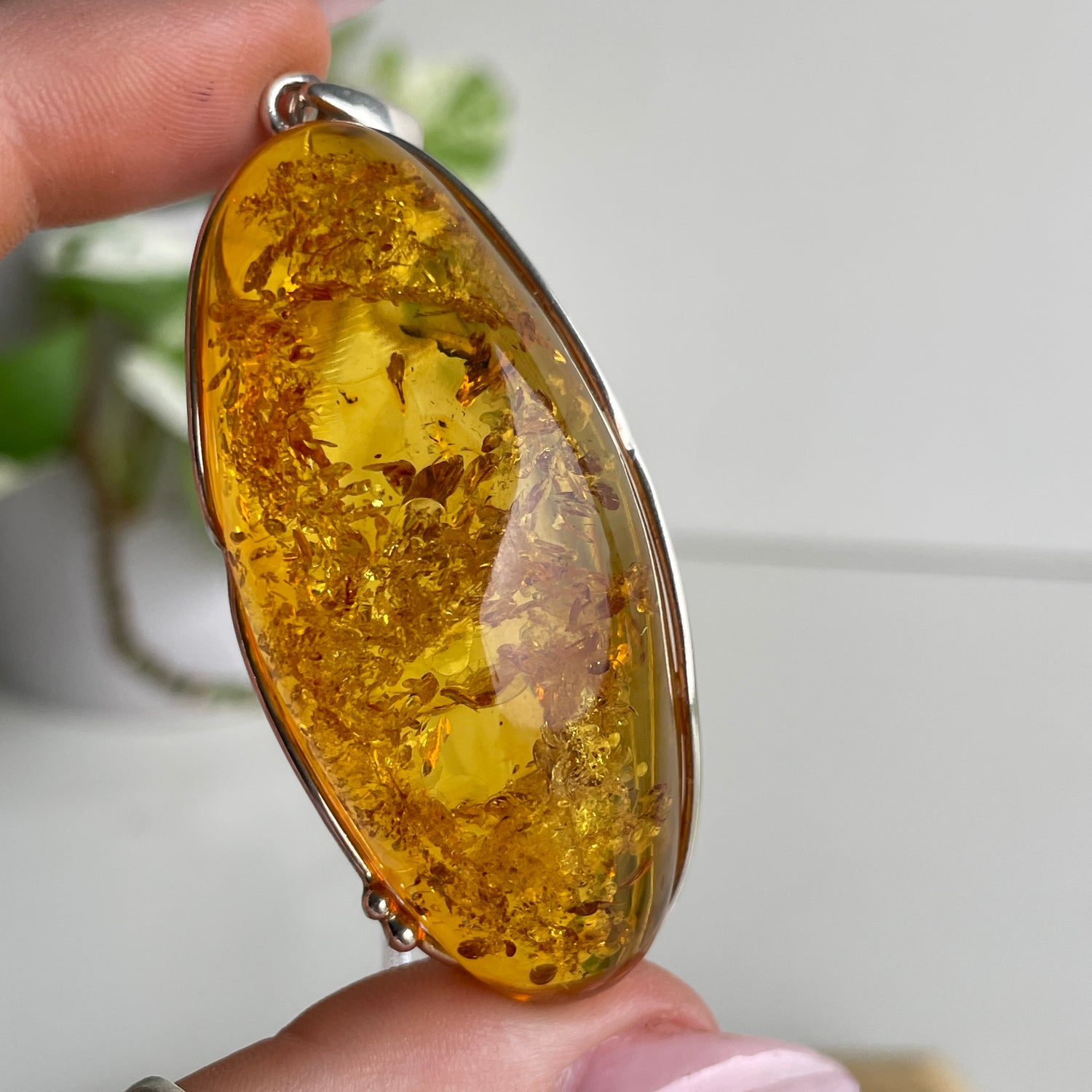 Amber Oval Pendant