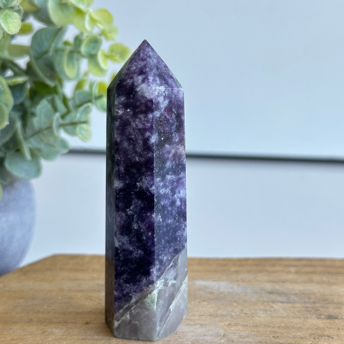 Lepidolite Generator 8.9cm