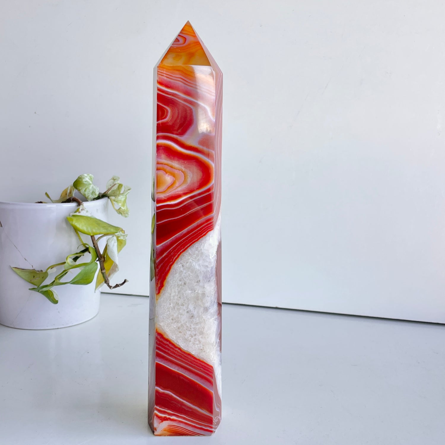 Carnelian Generator 30.7cm