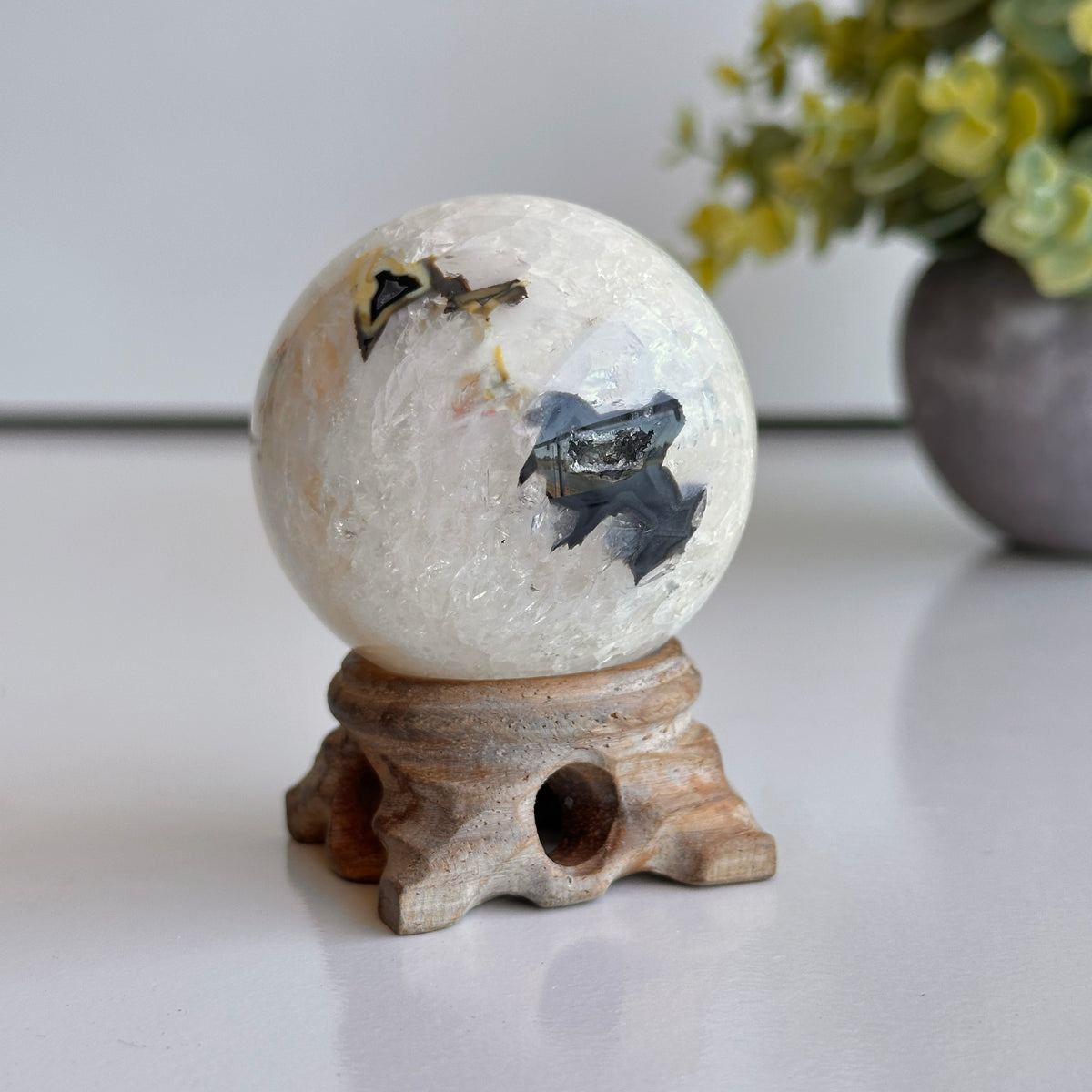 Agate Sphere 5.2cm