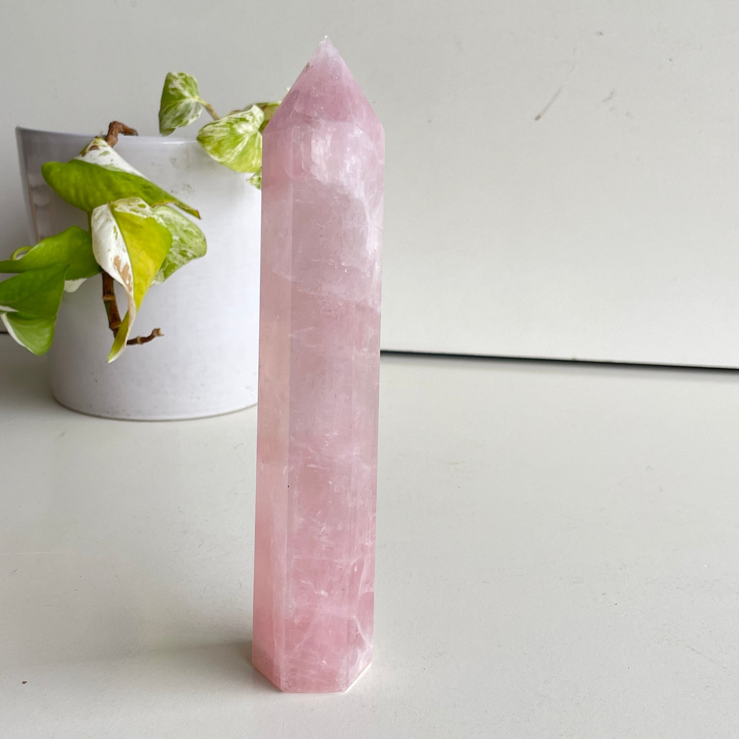 Rose Quartz Generator 18.7cm