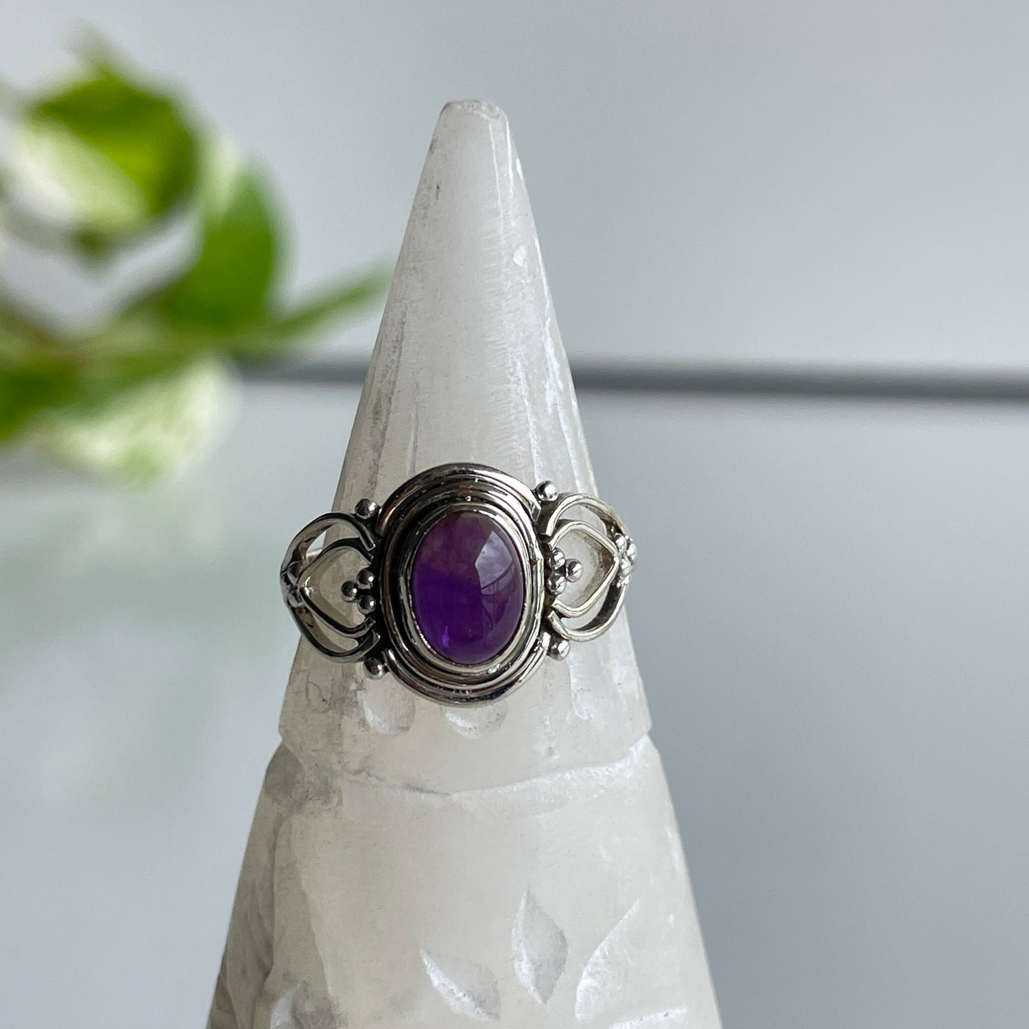 Amethyst Oval Ring Sz7