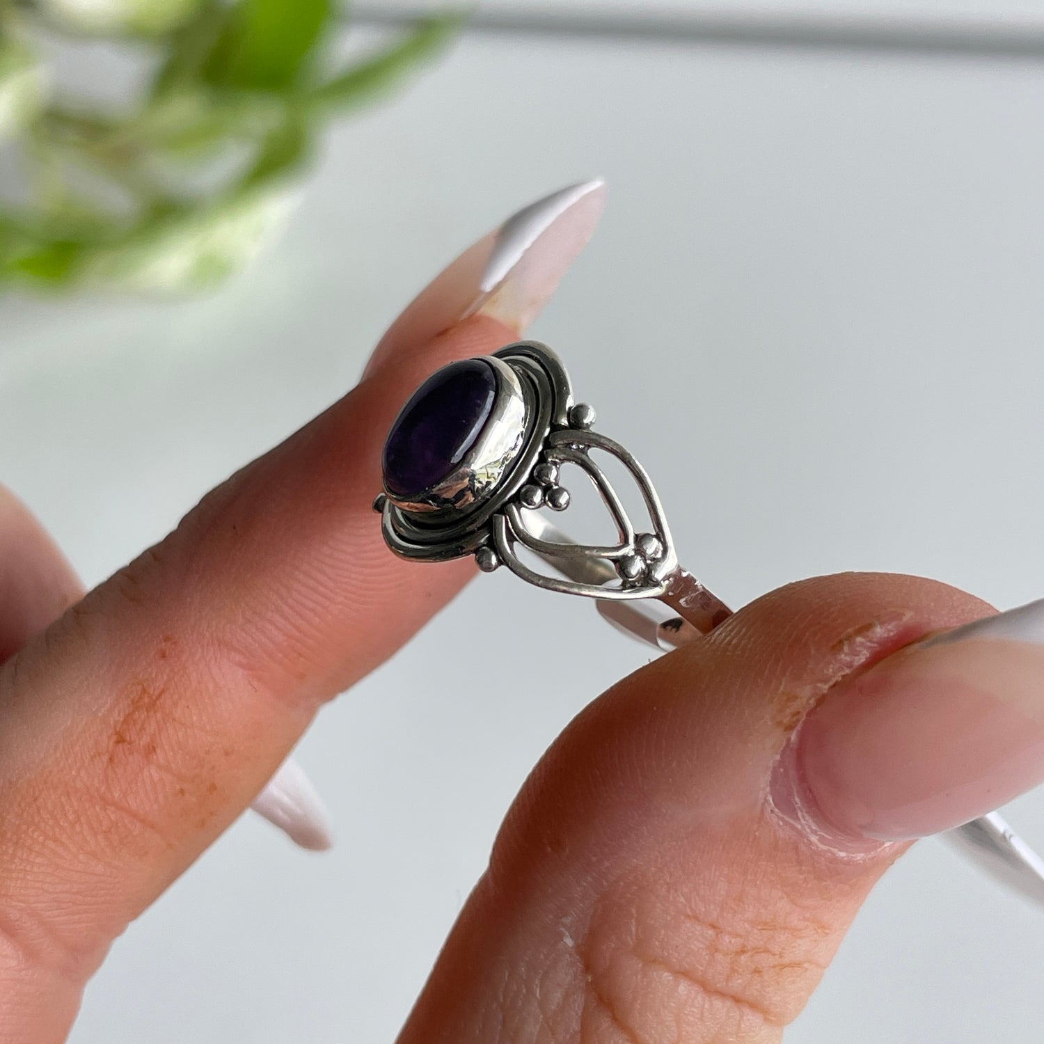 Amethyst Oval Ring Sz7