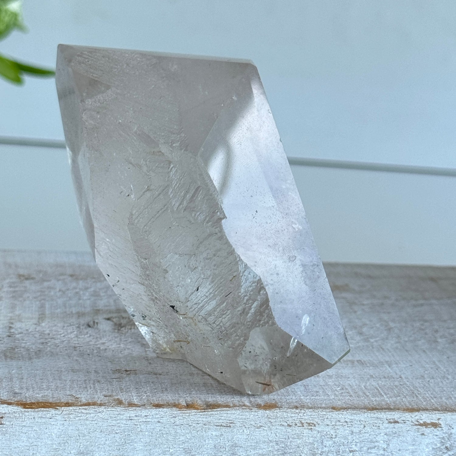 Clear Quartz Freeform 254g 01