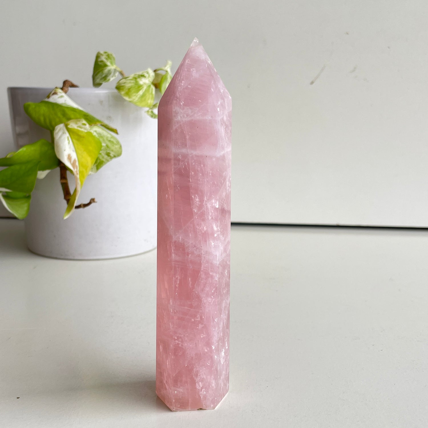 Rose Quartz Generator 16.6cm