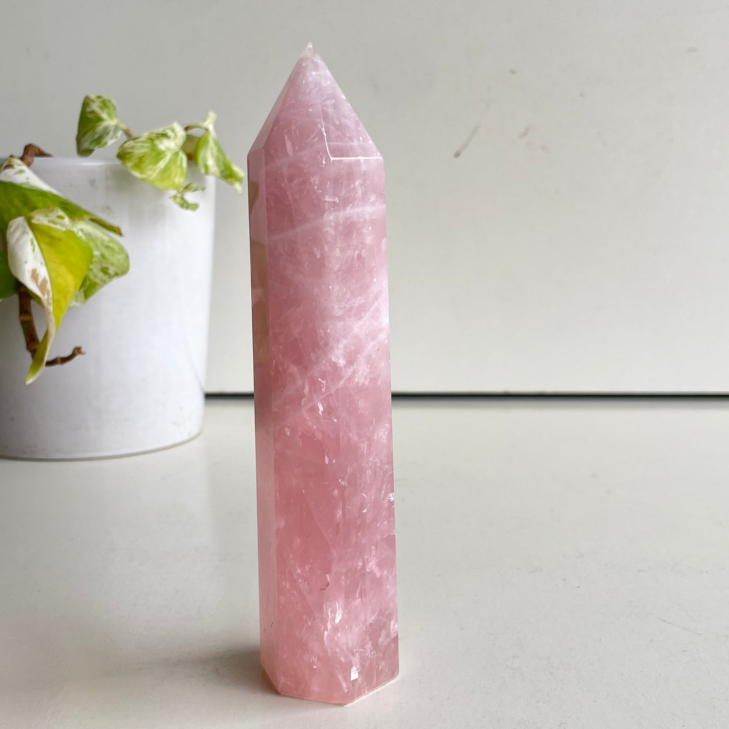 Rose Quartz Generator 16.6cm