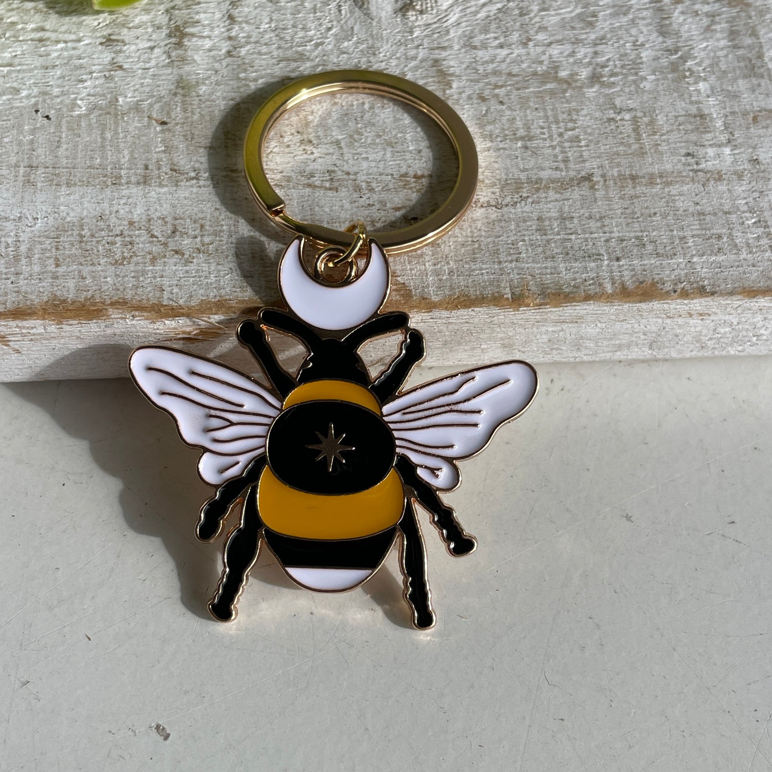 Dark Forest Enamel Bee Kaychain DF68924