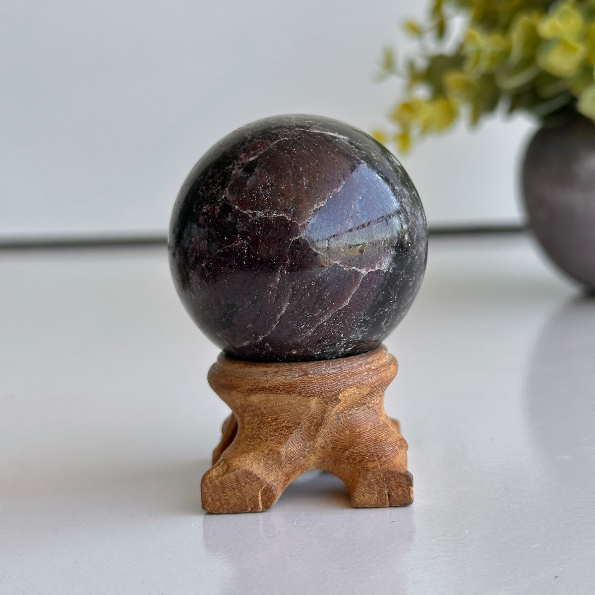 Garnet Sphere 4.5cm