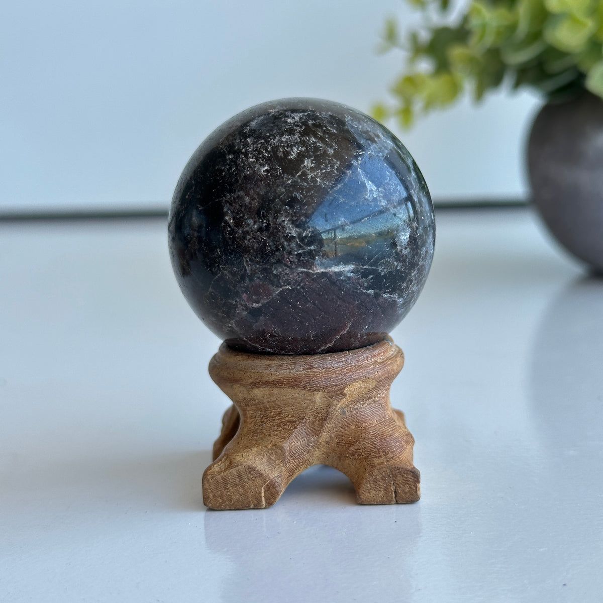 Garnet Sphere 4.5cm