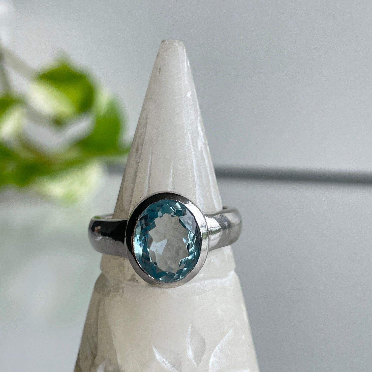 Blue Topaz Oval Ring Sz8.5