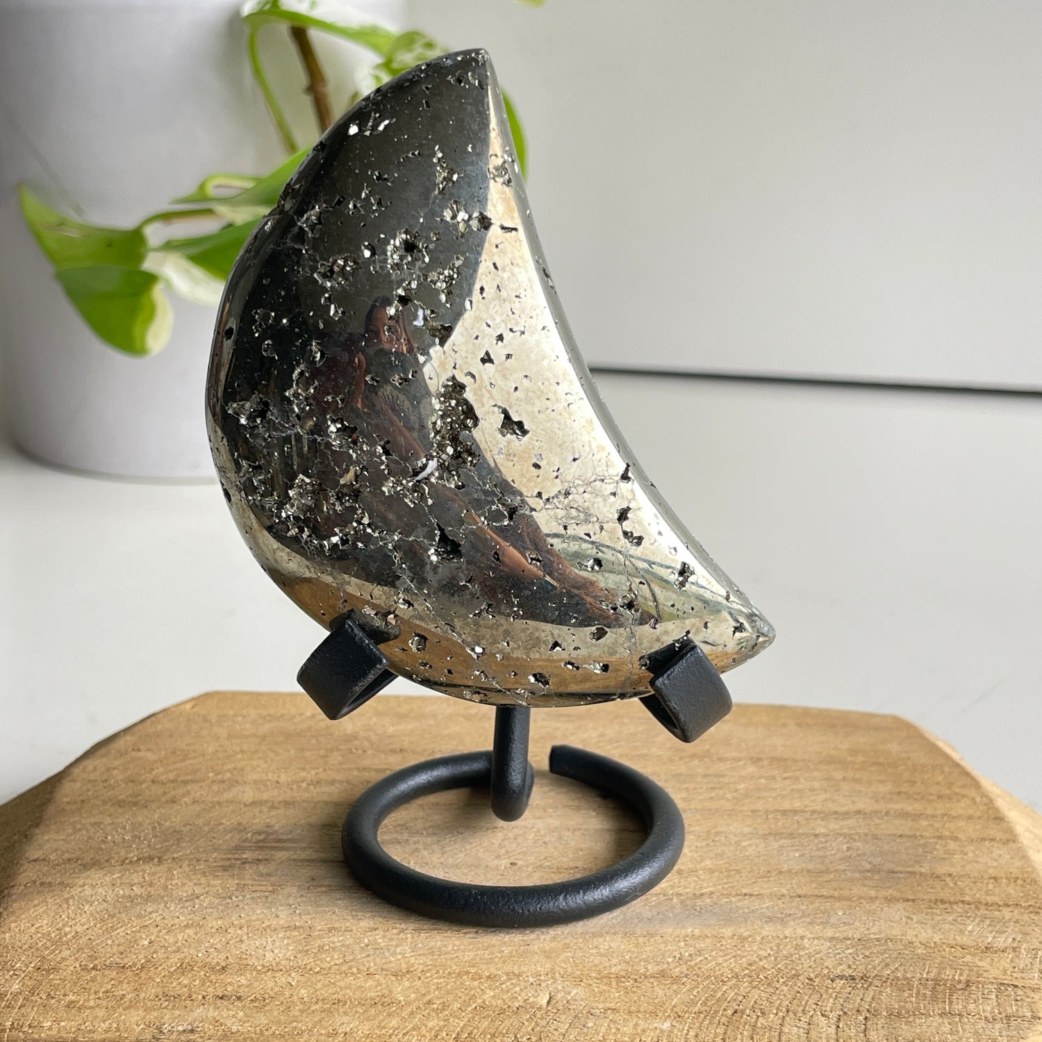 Pyrite Moon In Stand