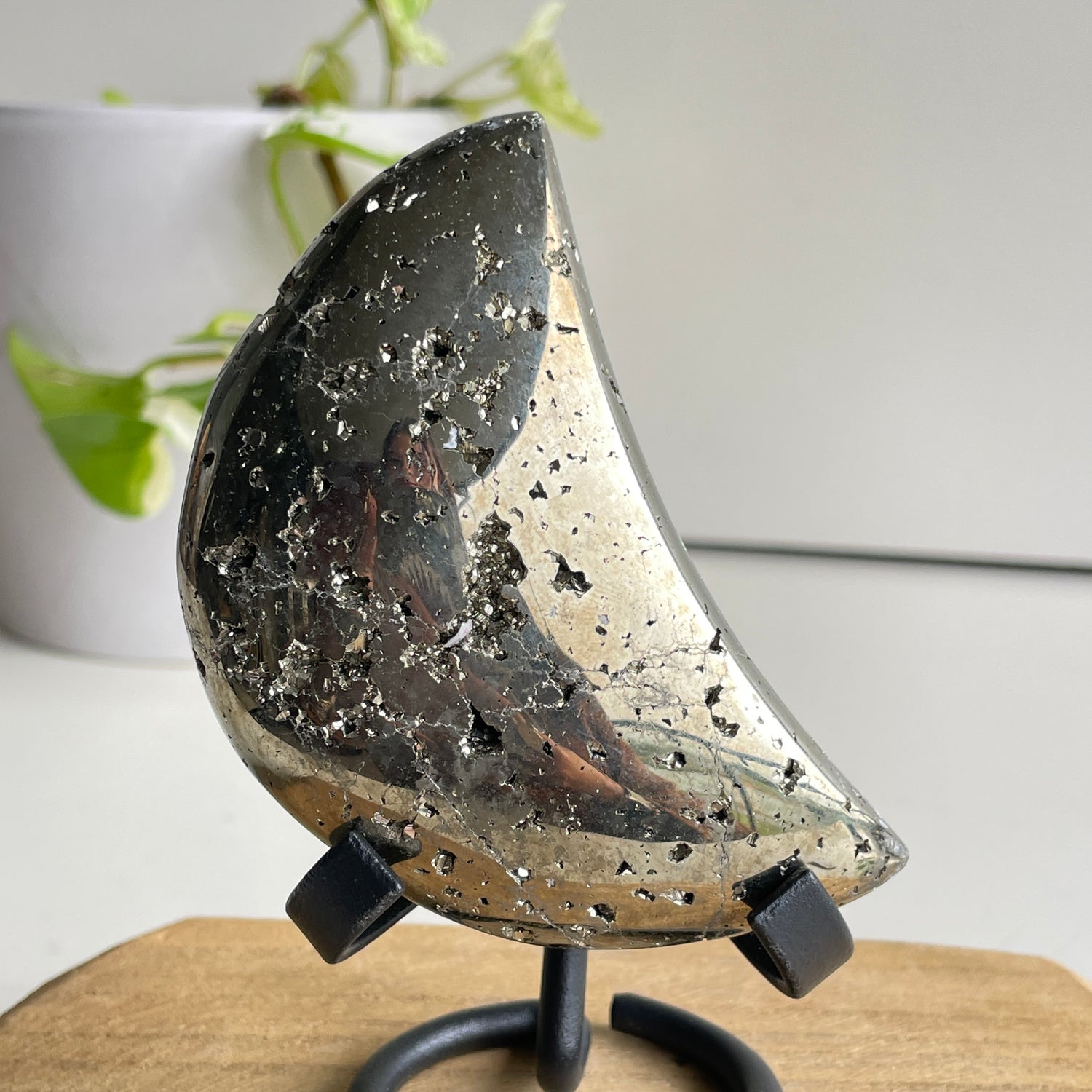 Pyrite Moon In Stand