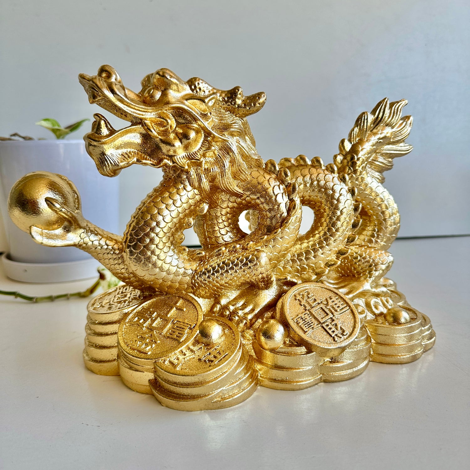 Gold Money Dragon BUDDCHIL