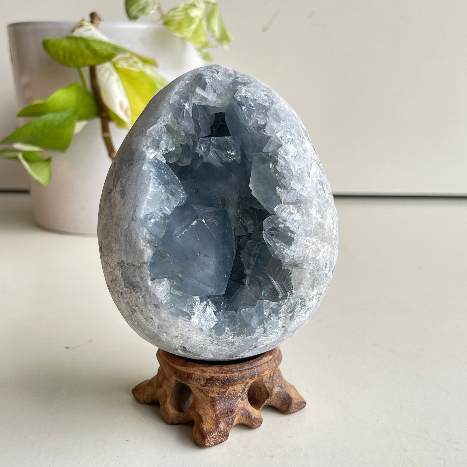 Celestite Geode Egg 1.070kg