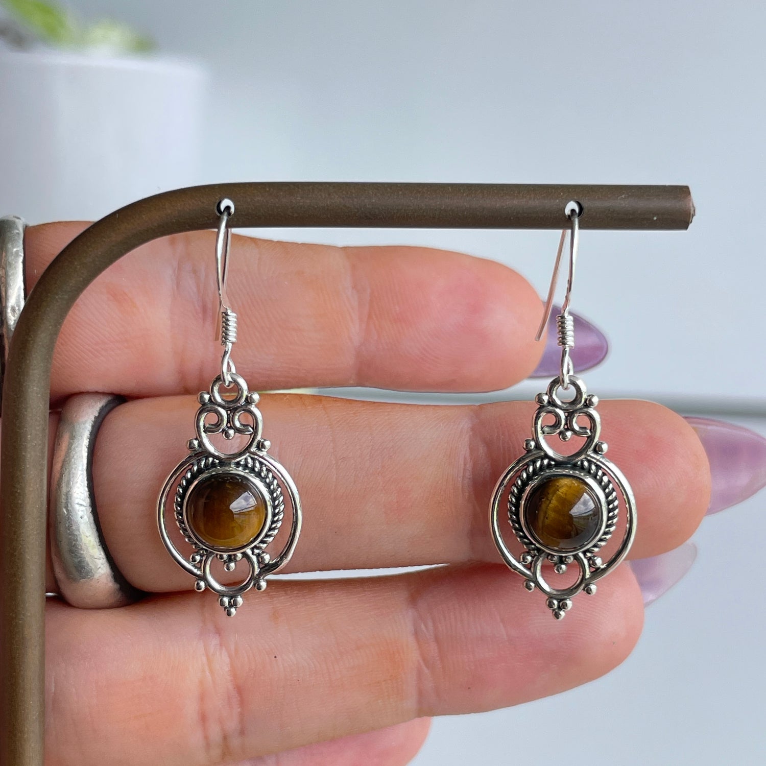 Tigers Eye Detailed Round Earrings