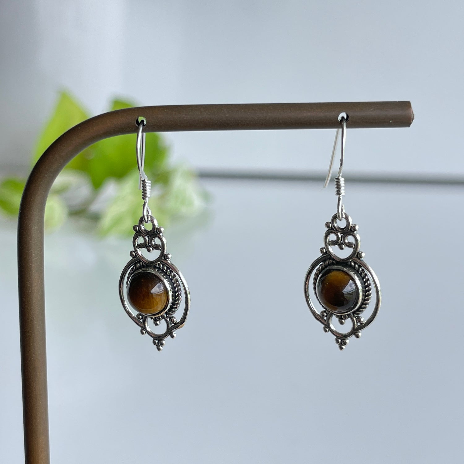 Tigers Eye Detailed Round Earrings