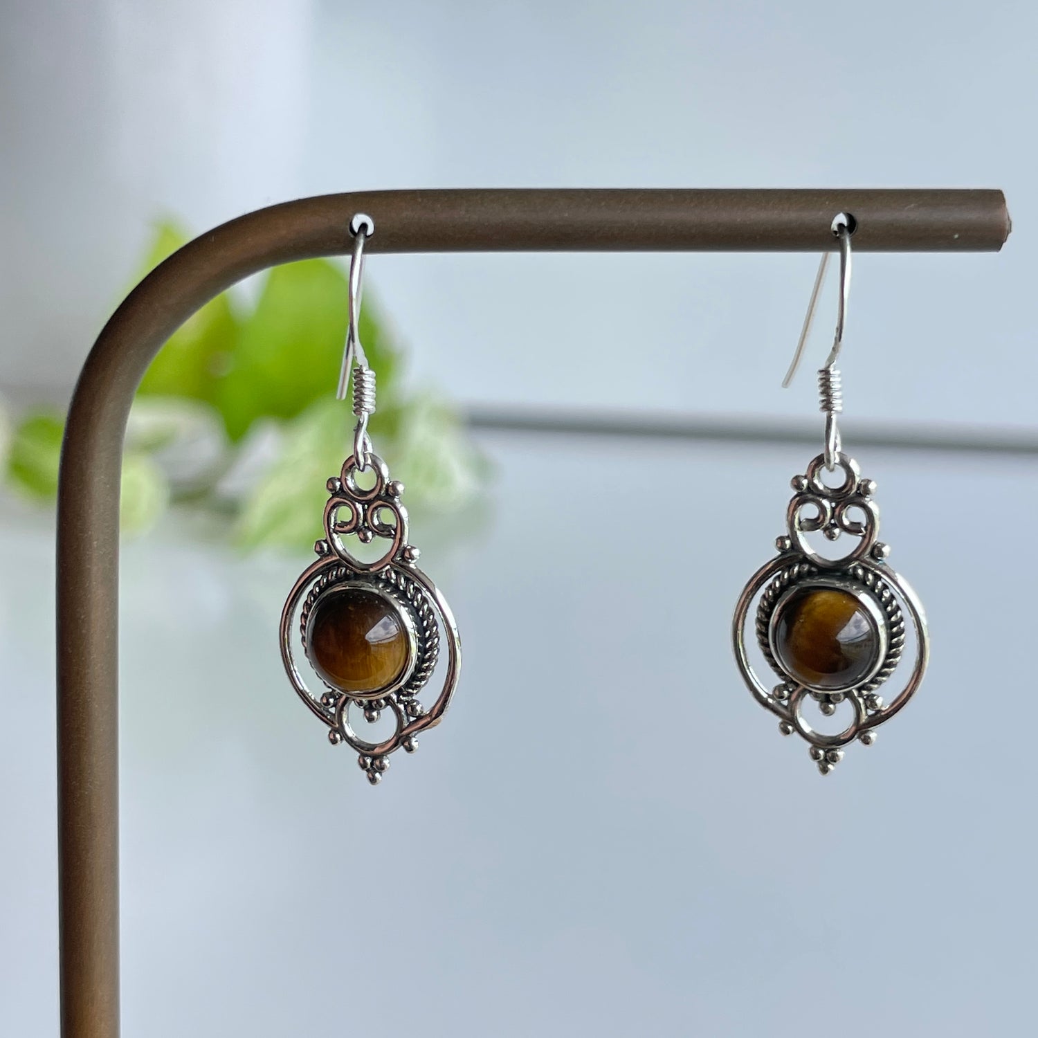 Tigers Eye Detailed Round Earrings