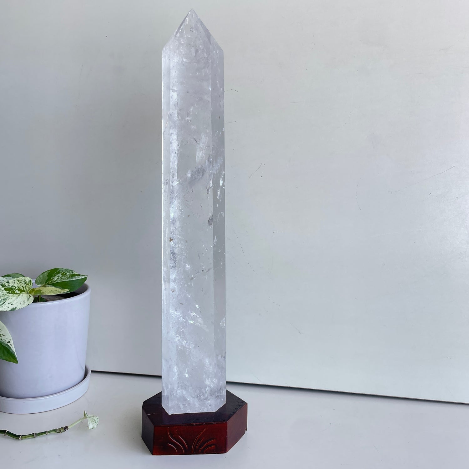 Clear Quartz Generator In Stand 47.1cm - High Quality
