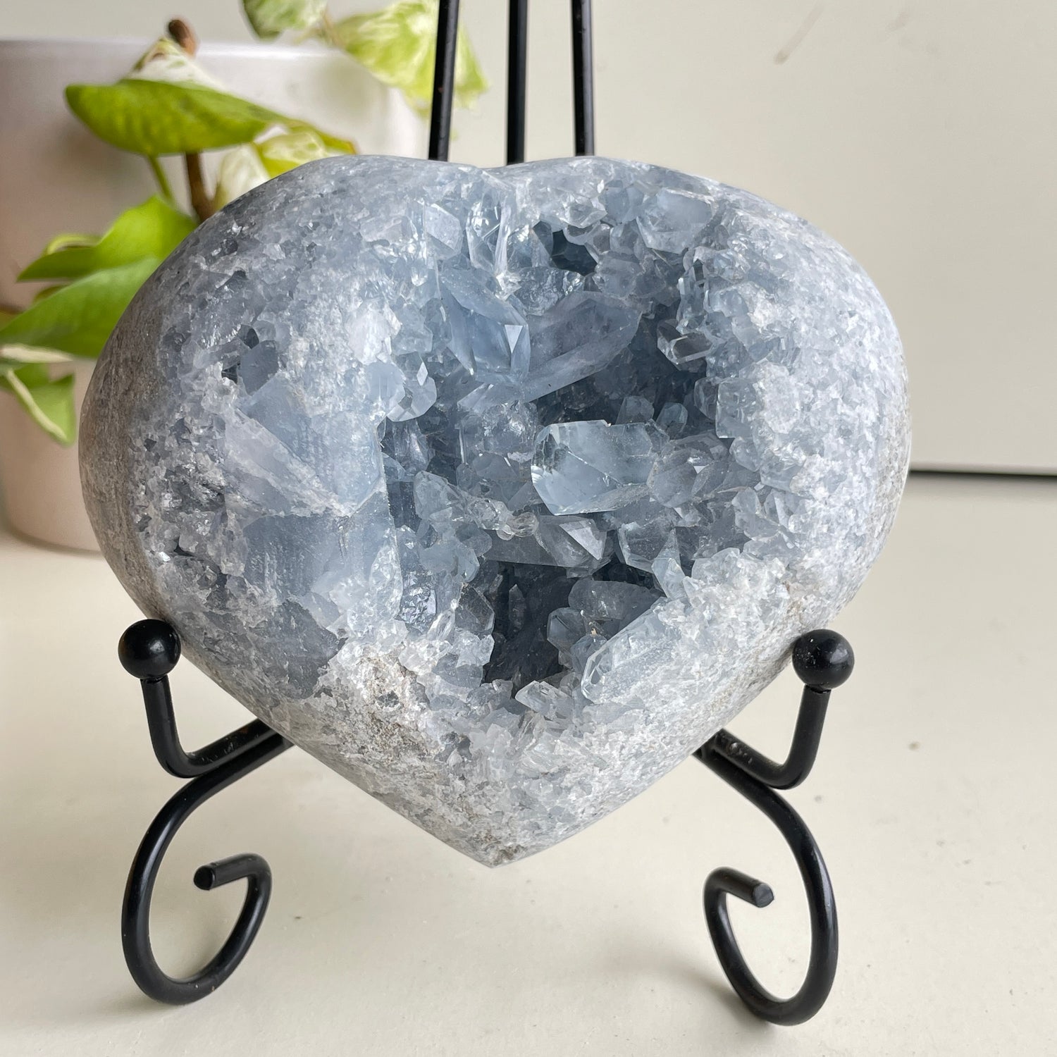 Celestite Geode Heart 1.458kg