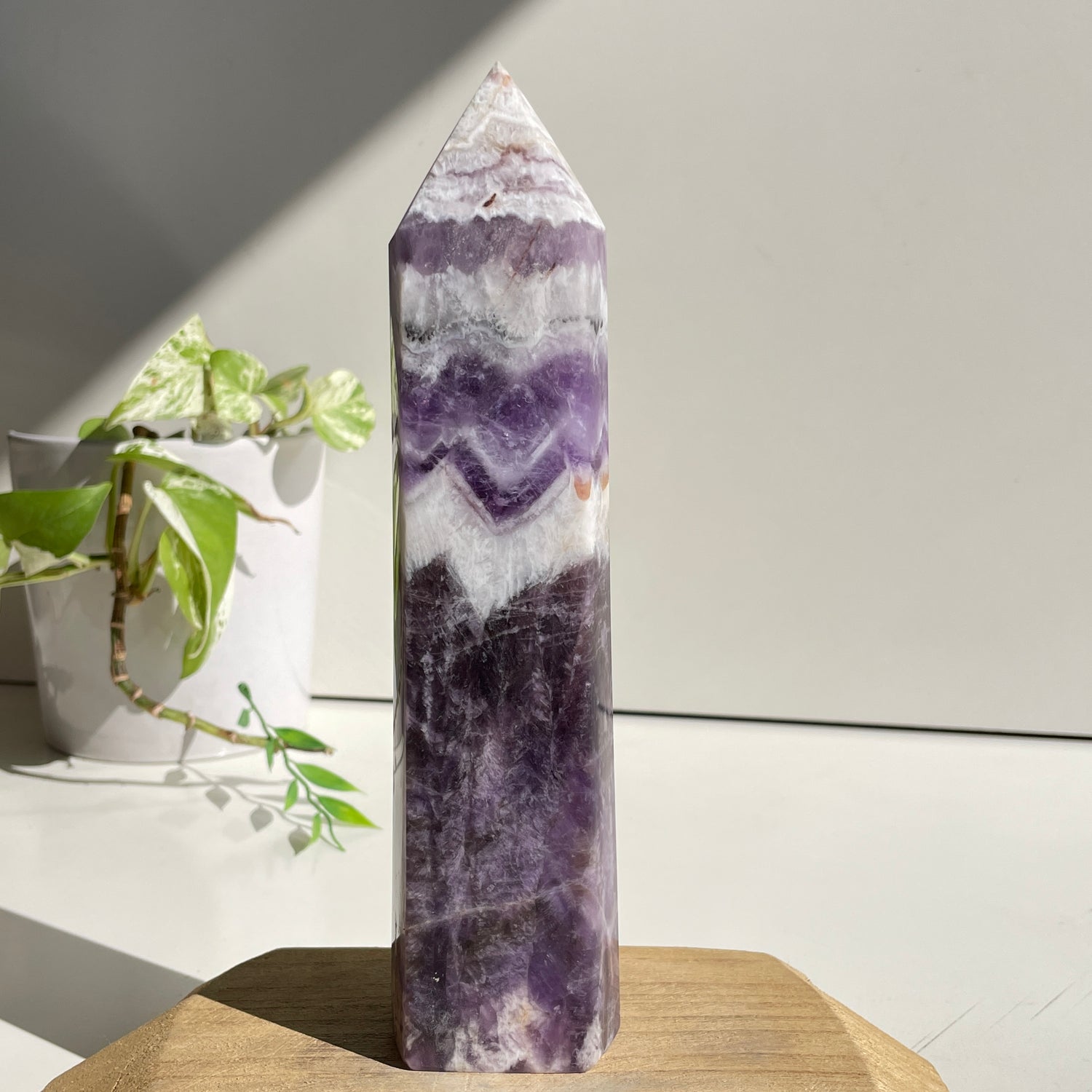 Chevron Amethyst Generator 21.2cm
