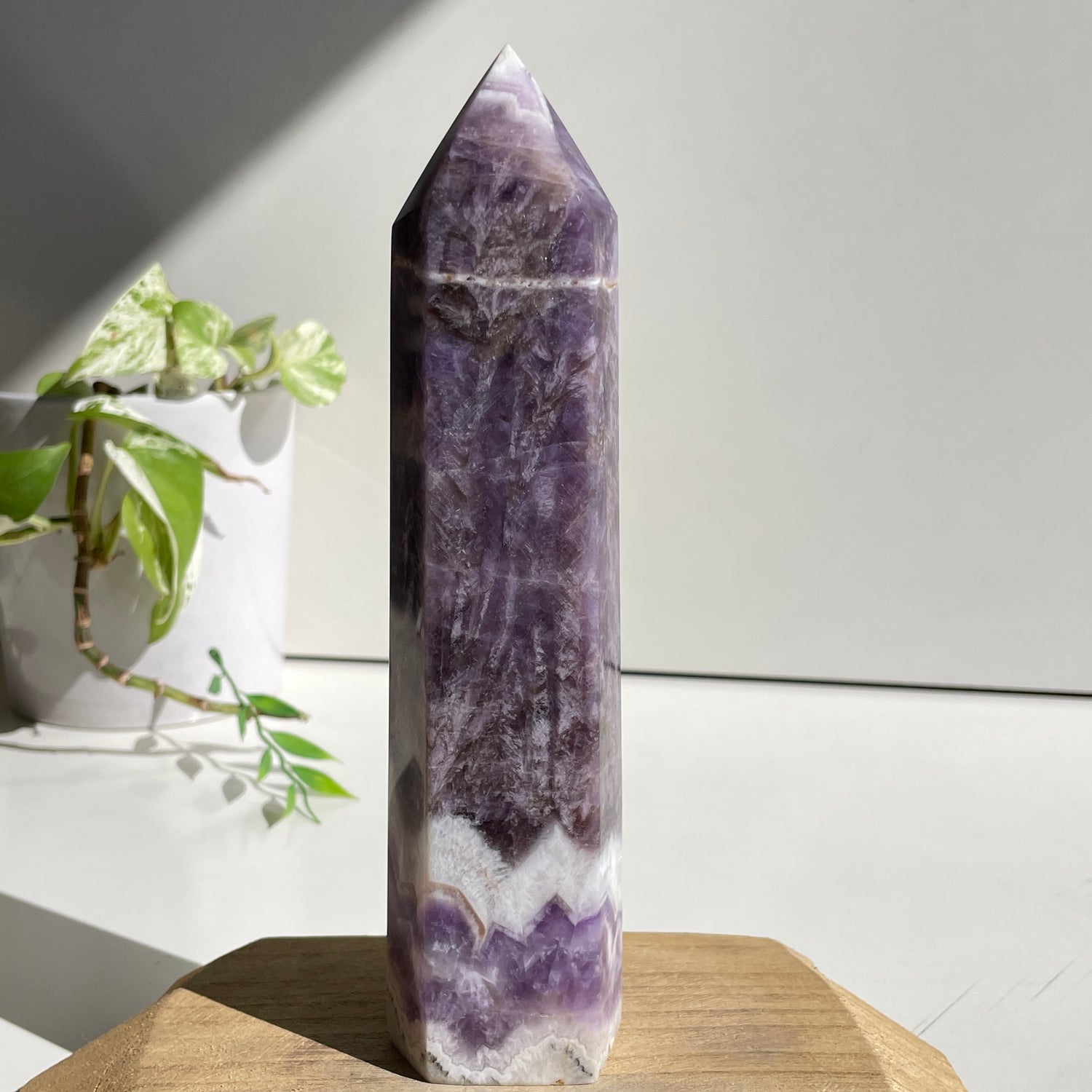 Chevron Amethyst Generator 20.4cm