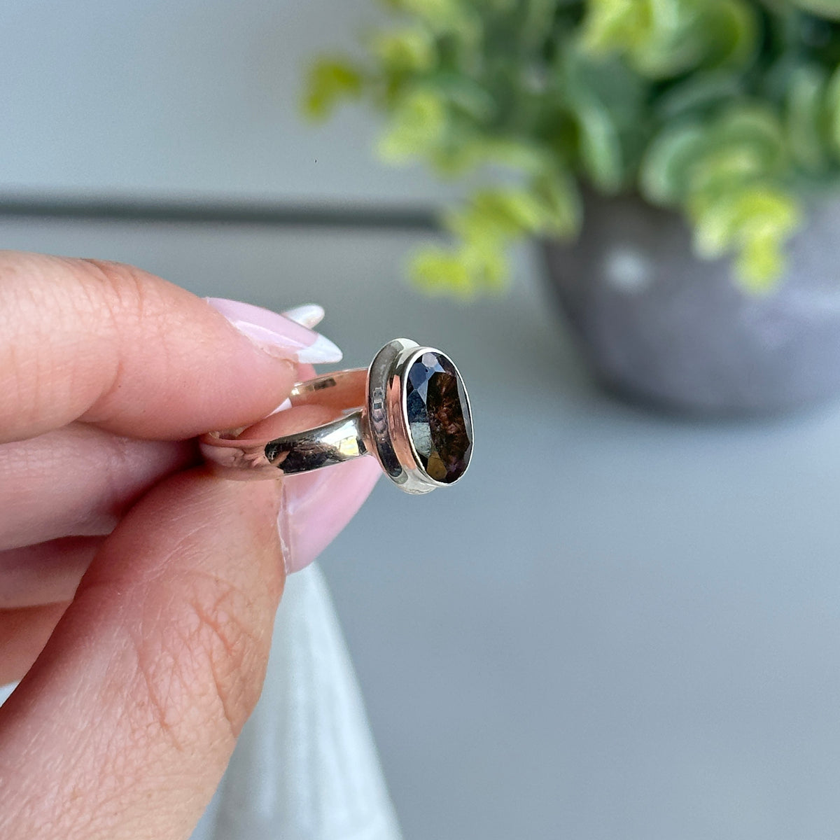 Super Seven Oval Ring Sz6.5