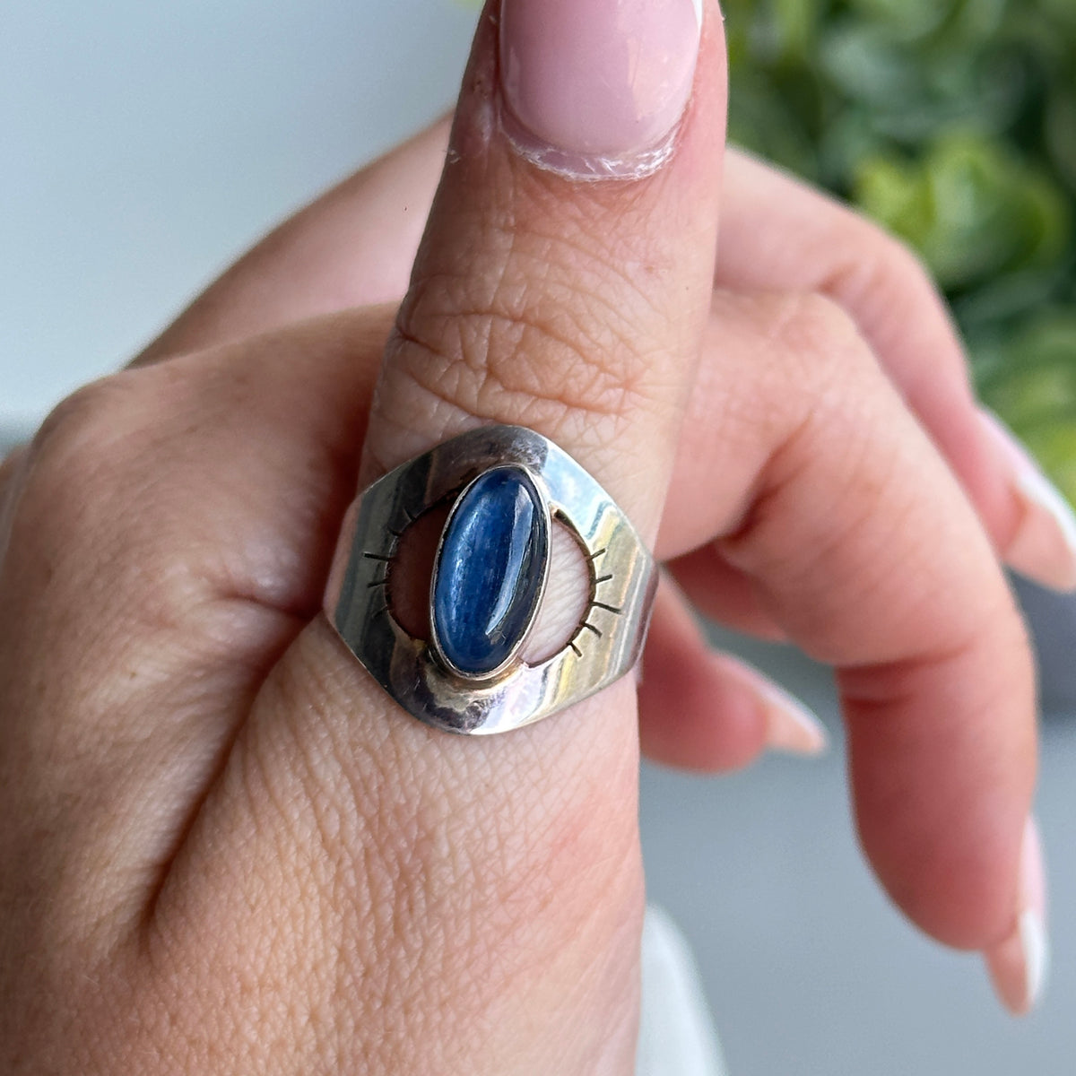 Blue Kyanite Oval Ring Sz8