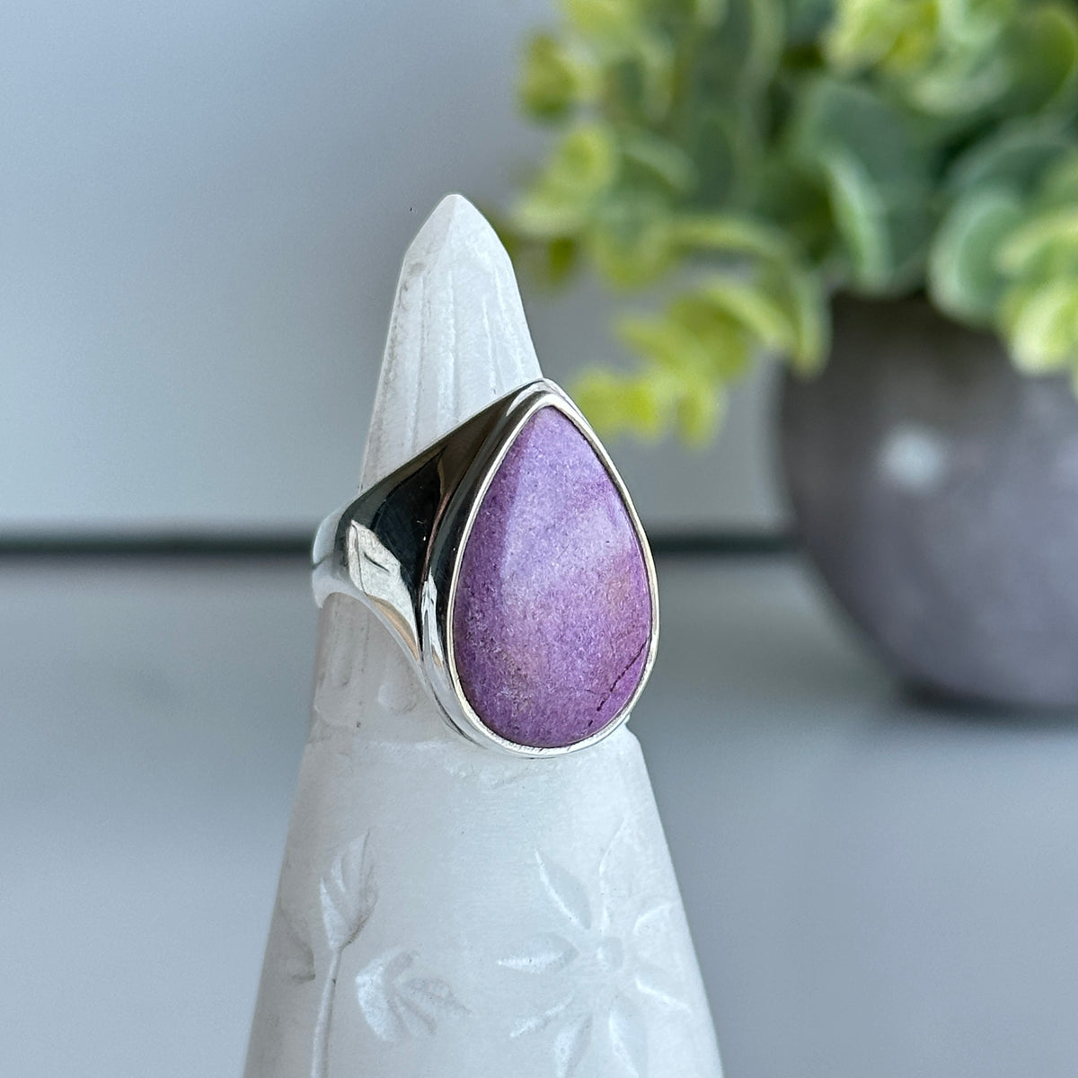 Stichtite Teardrop Ring Sz8