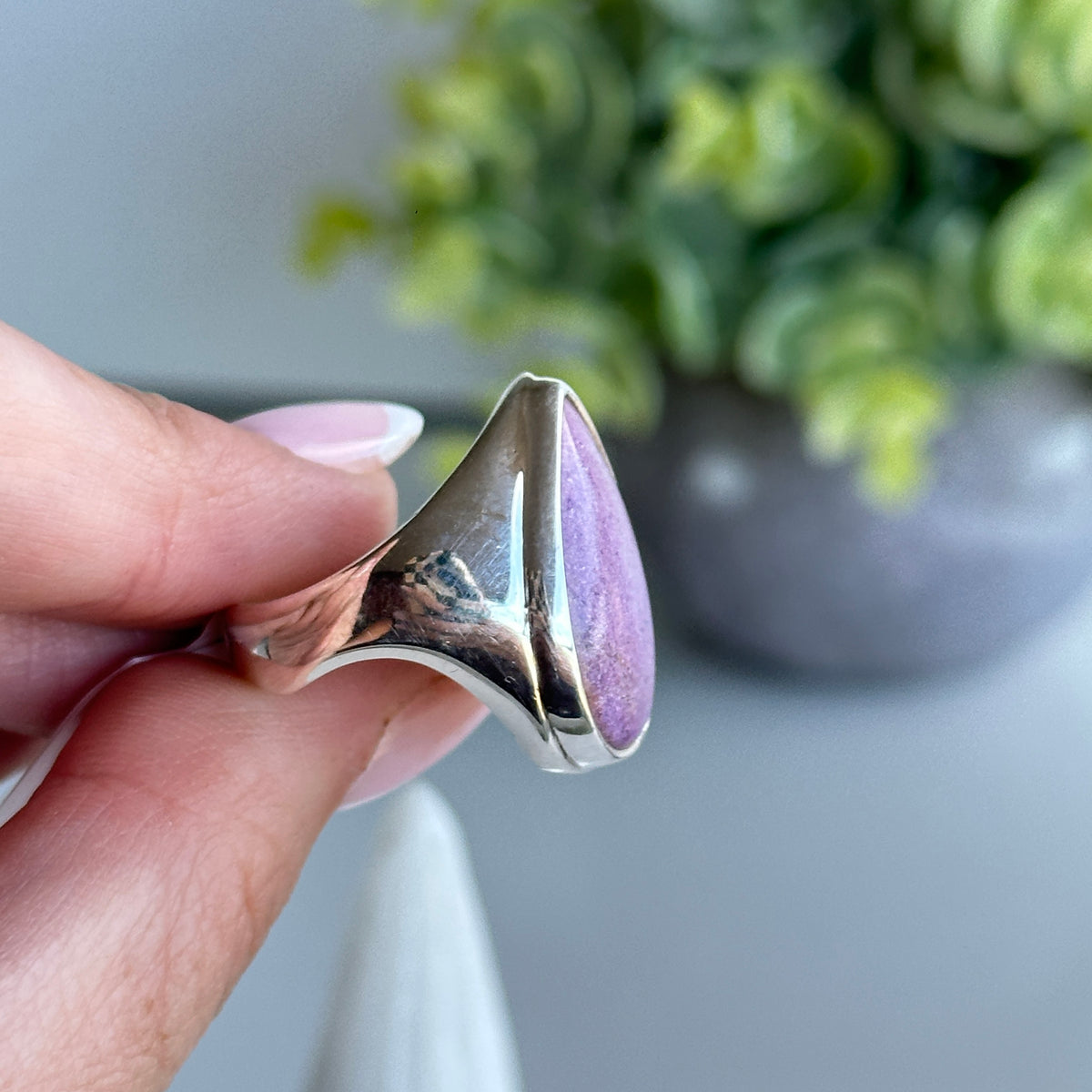Stichtite Teardrop Ring Sz8