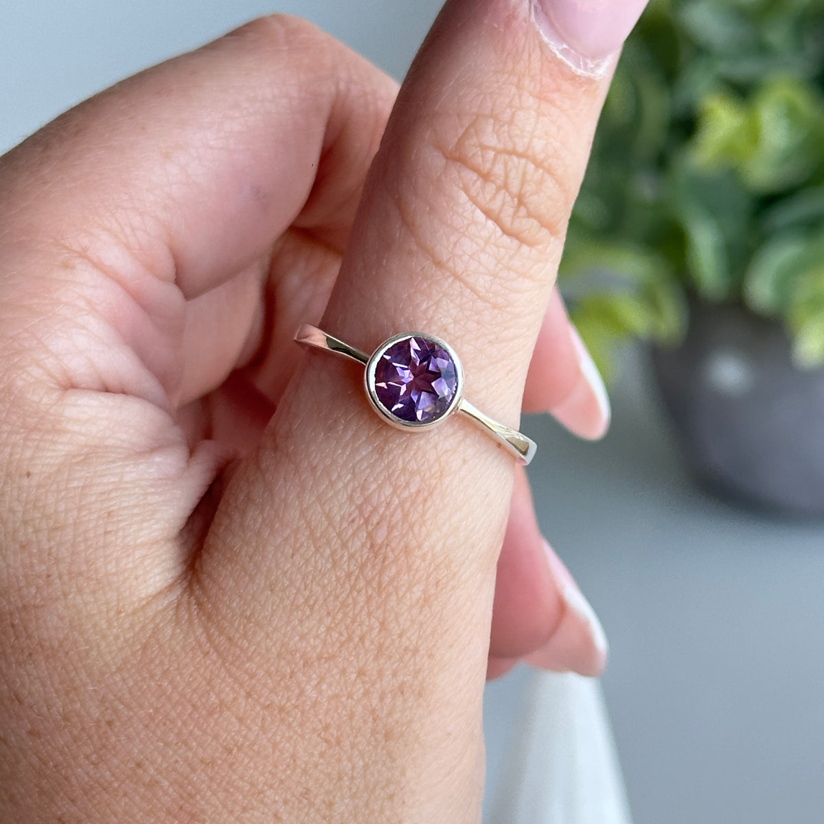 Amethyst Round Ring Sz10