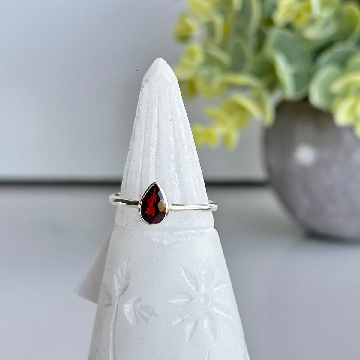 Garnet Teardrop Ring Sz9