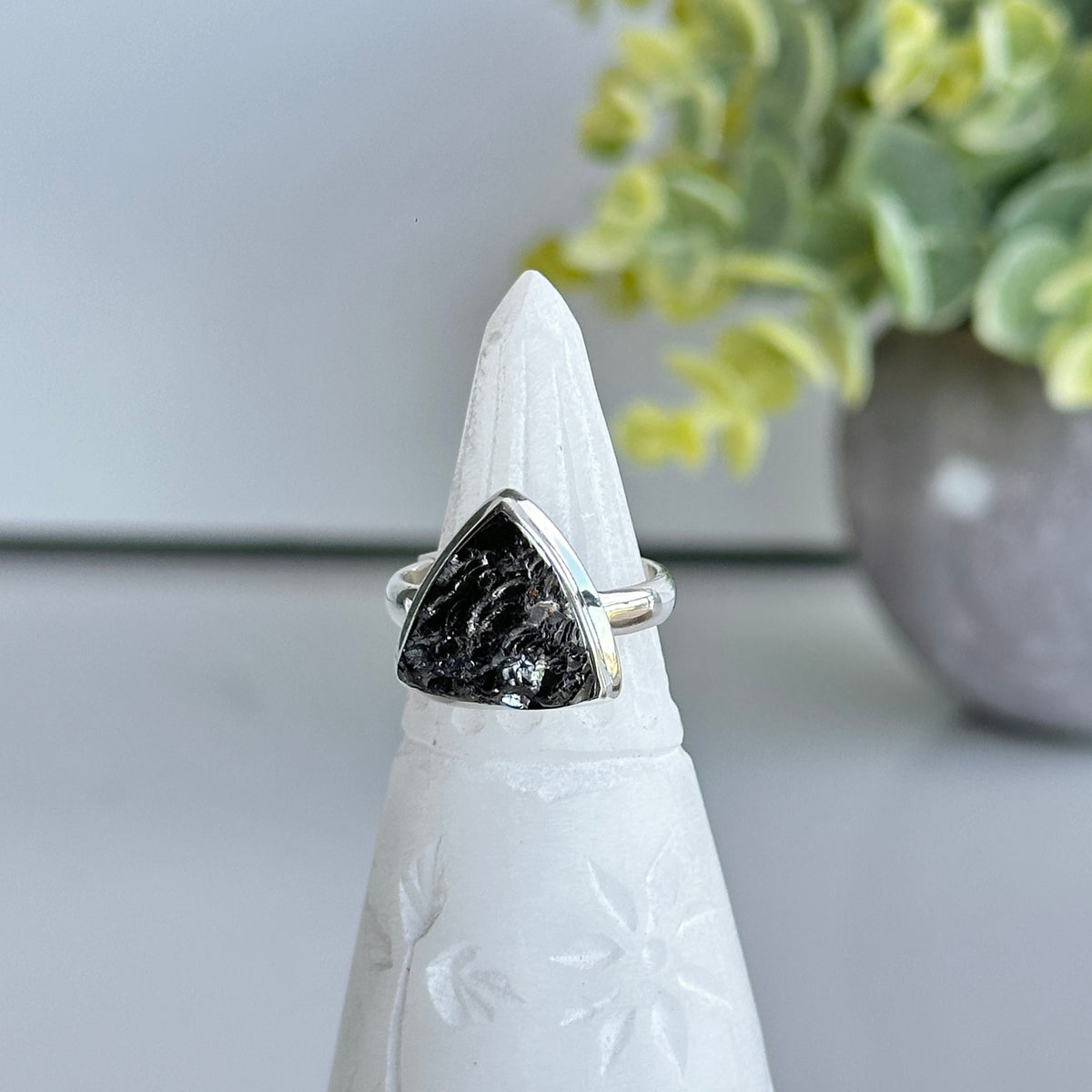 Shungite Triangle Ring Sz8