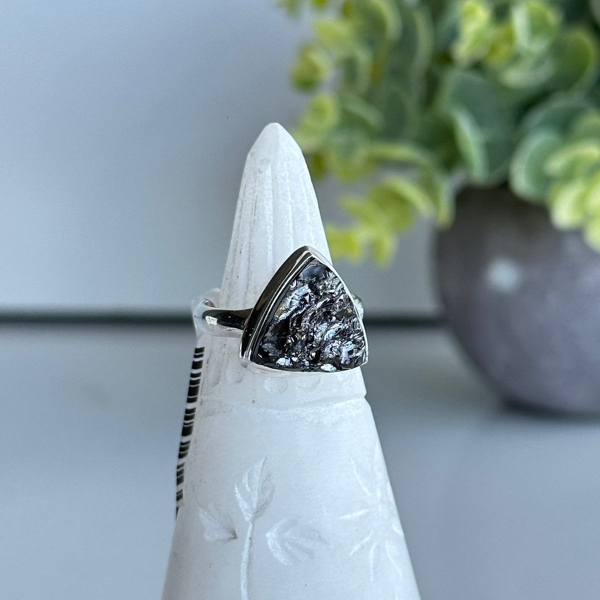 Shungite Triangle Ring Sz8