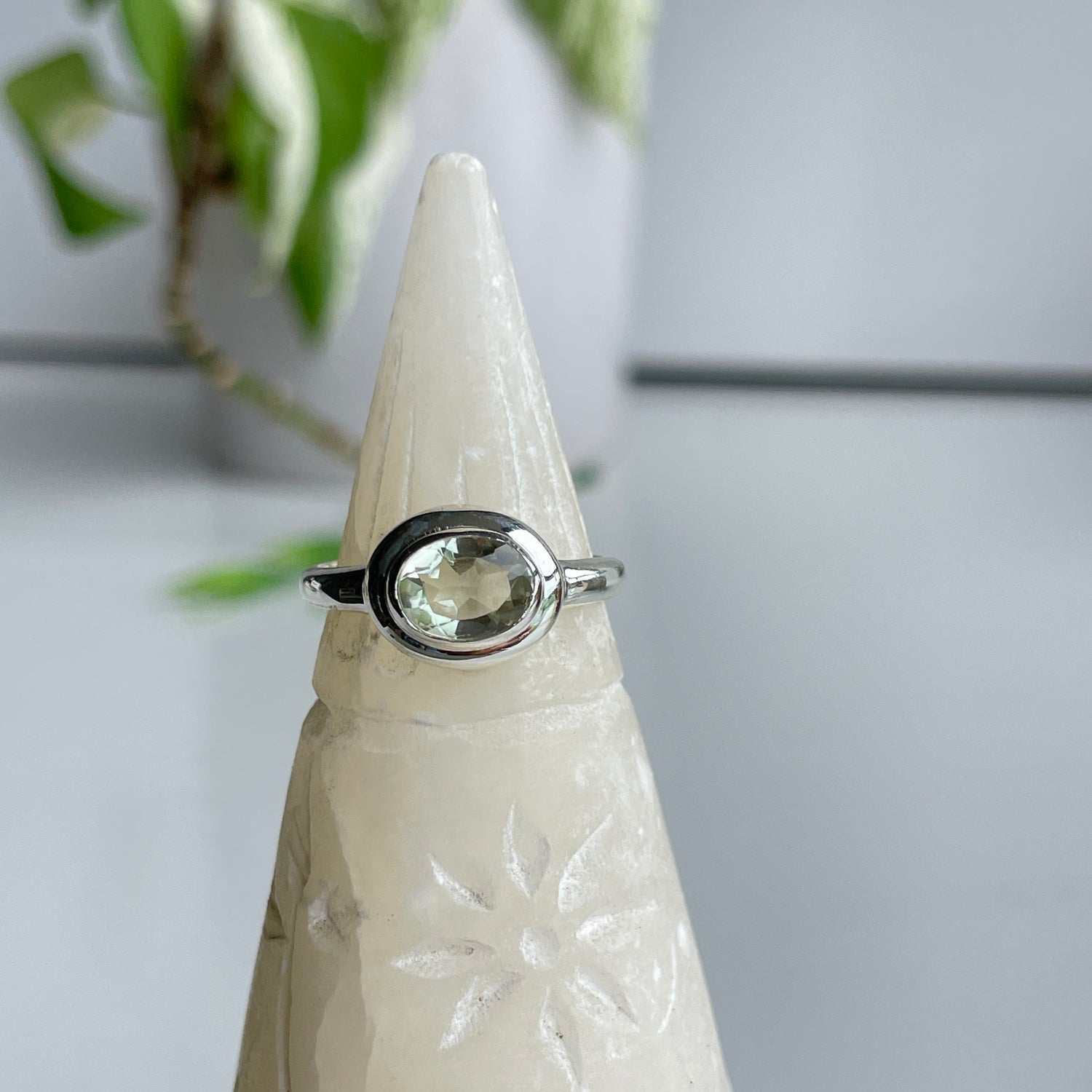 Green Amethyst Oval Ring