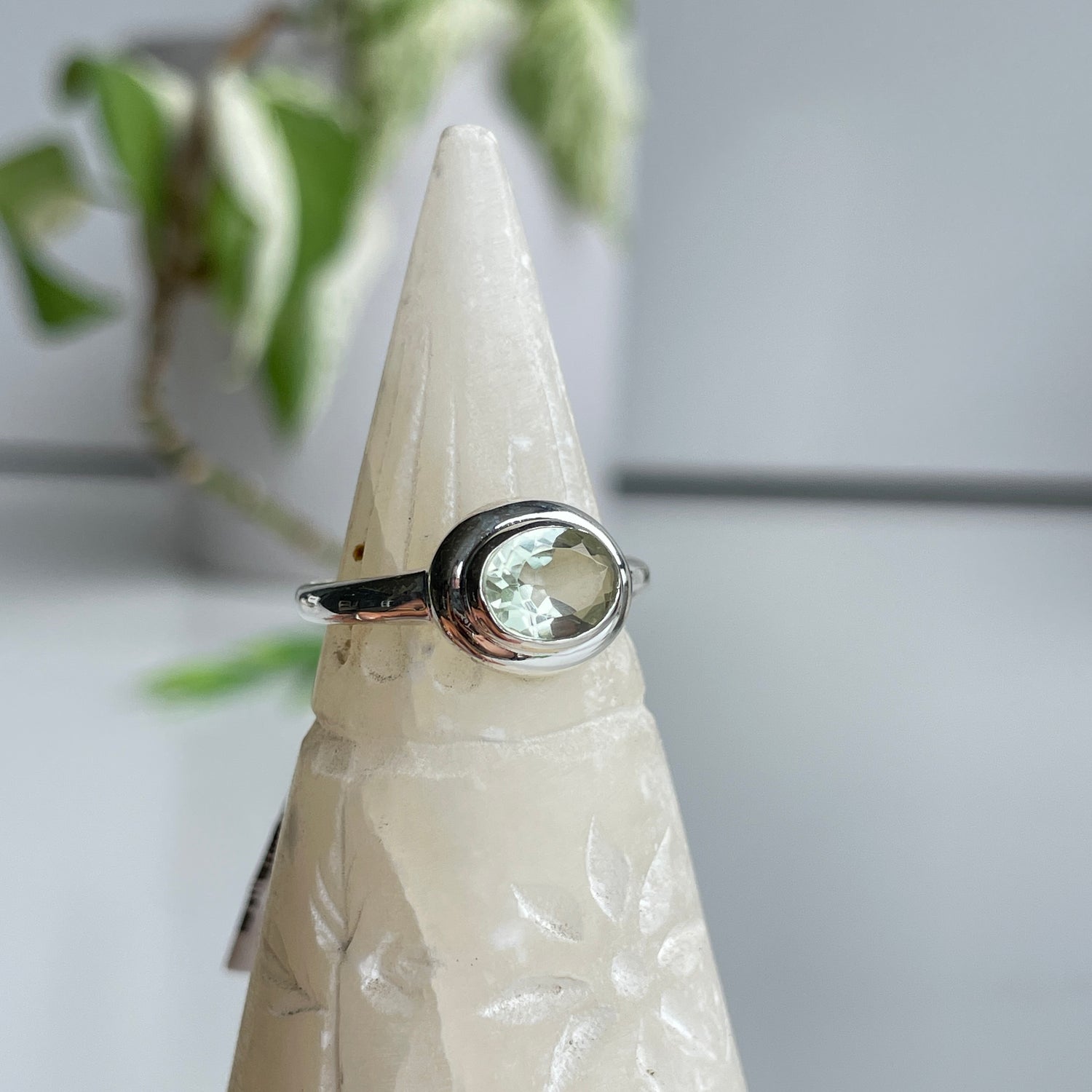 Green Amethyst Oval Ring