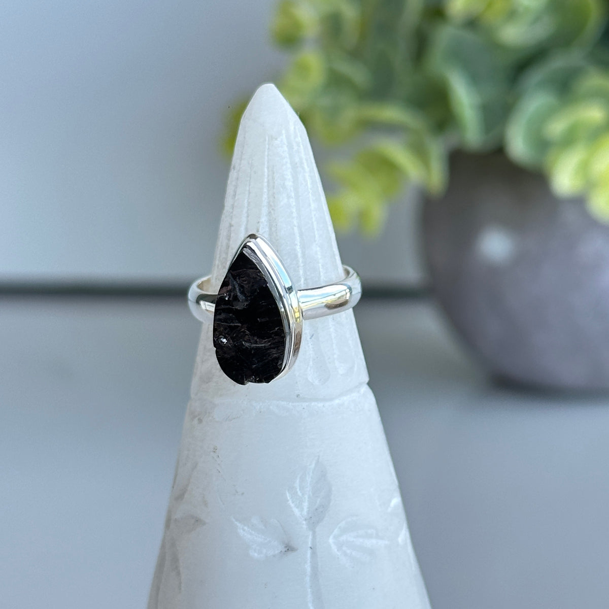 Shungite Teardrop Ring Sz6
