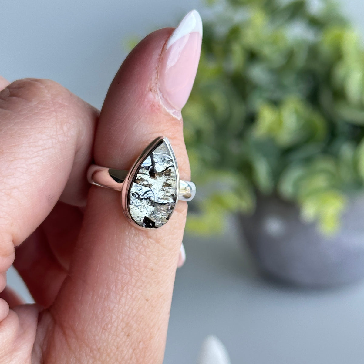 Shungite Teardrop Ring Sz6