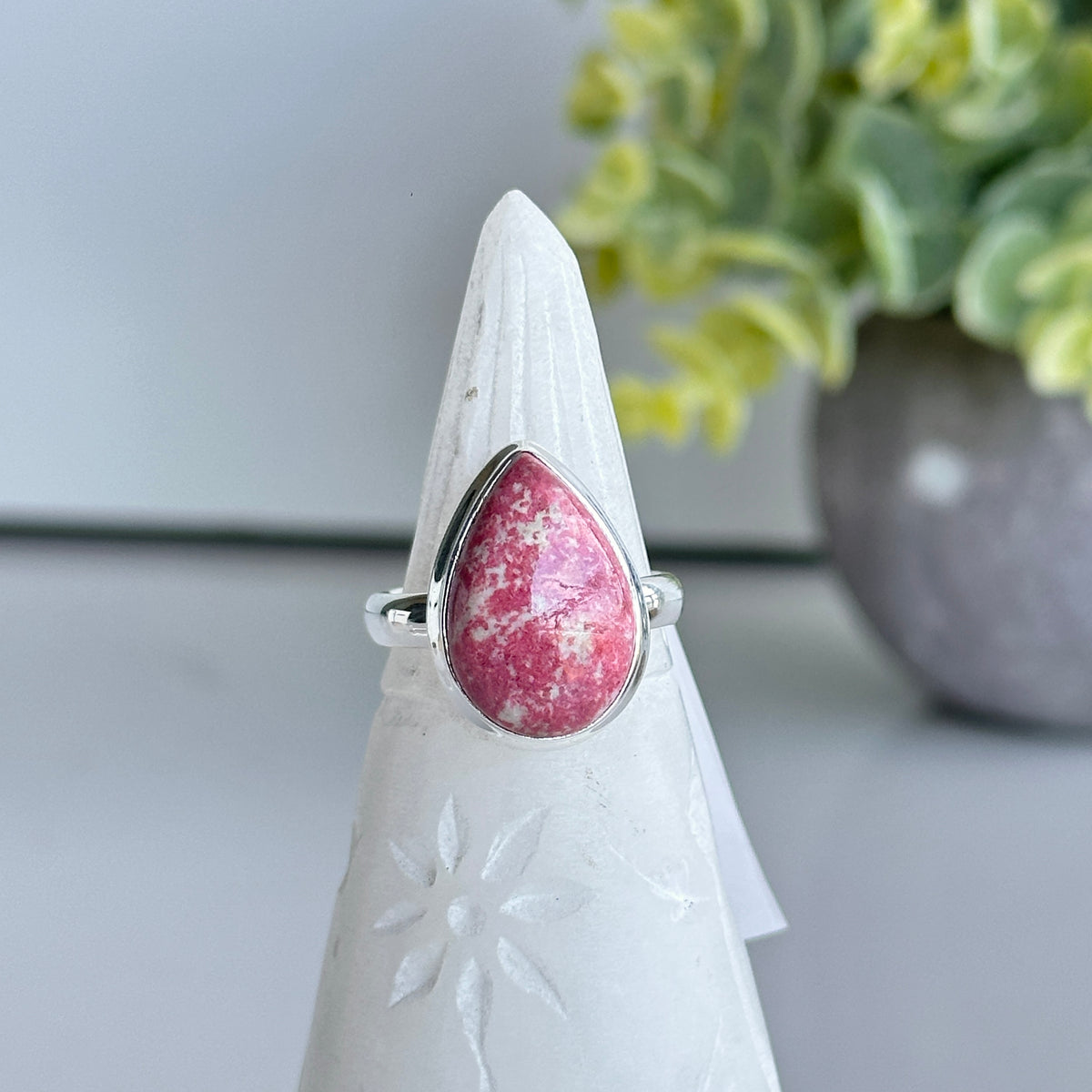 Thulite Teardrop Ring Sz9.5