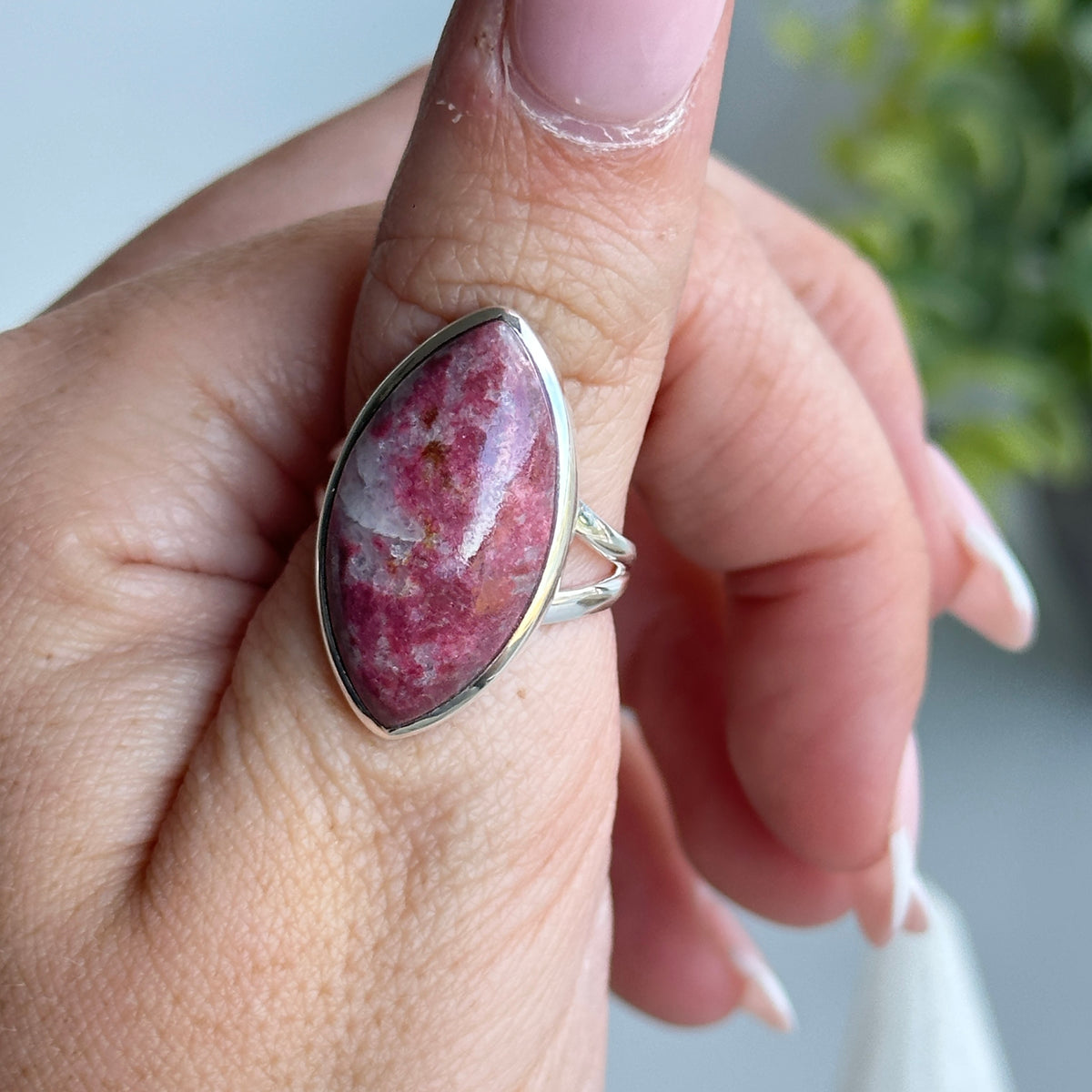 Thulite Marquise Ring Sz7