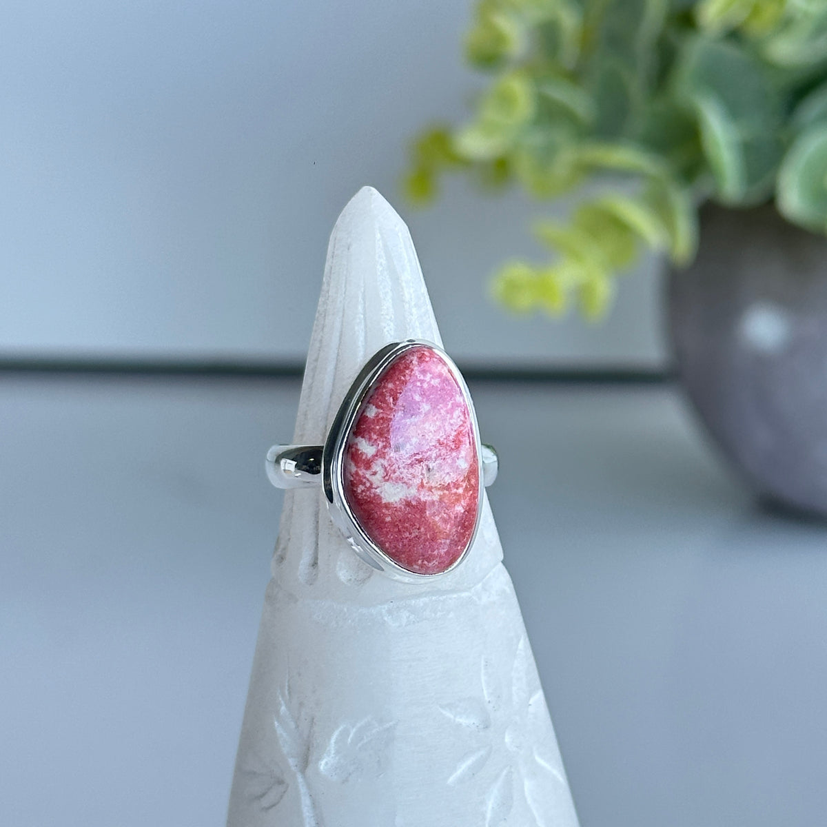 Thulite Freeform Ring Sz8
