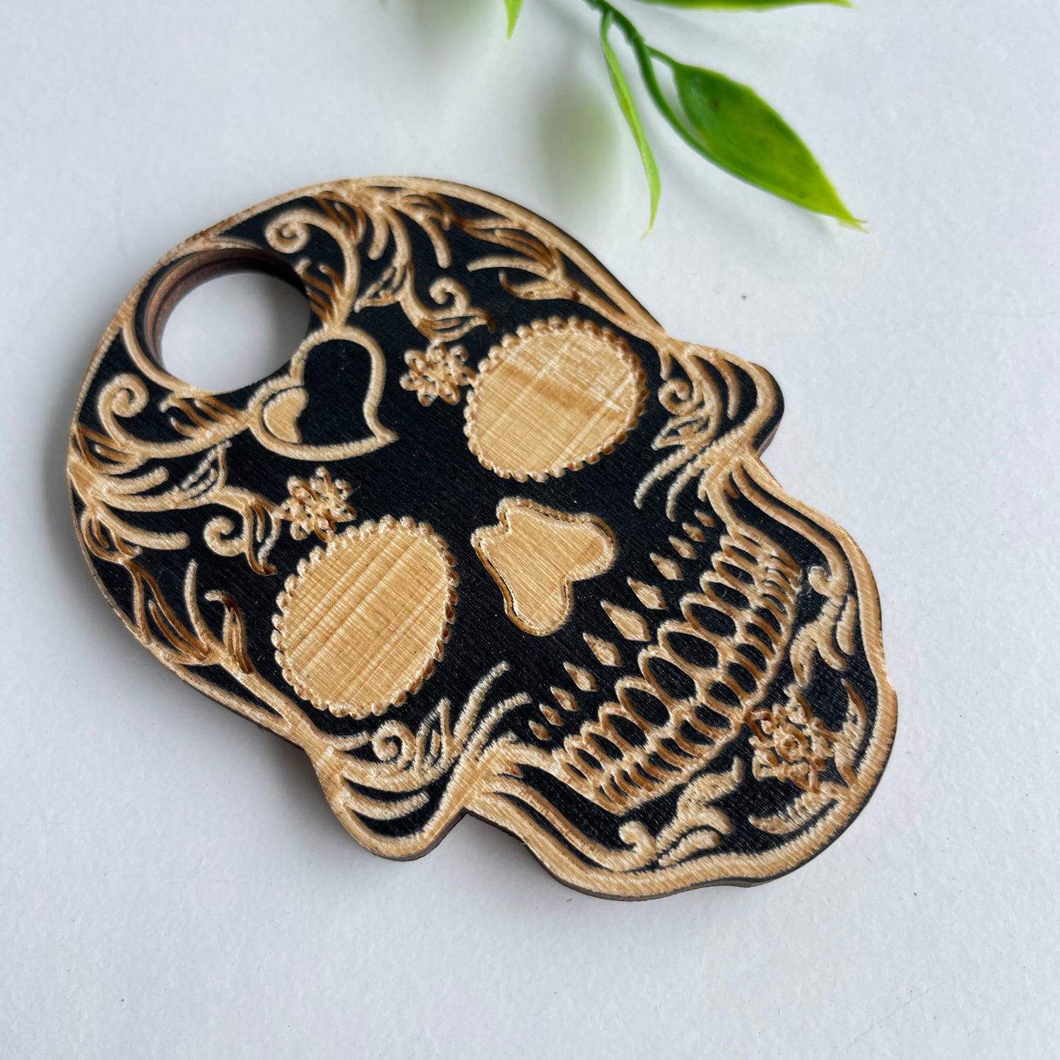Skull Sphere Holder