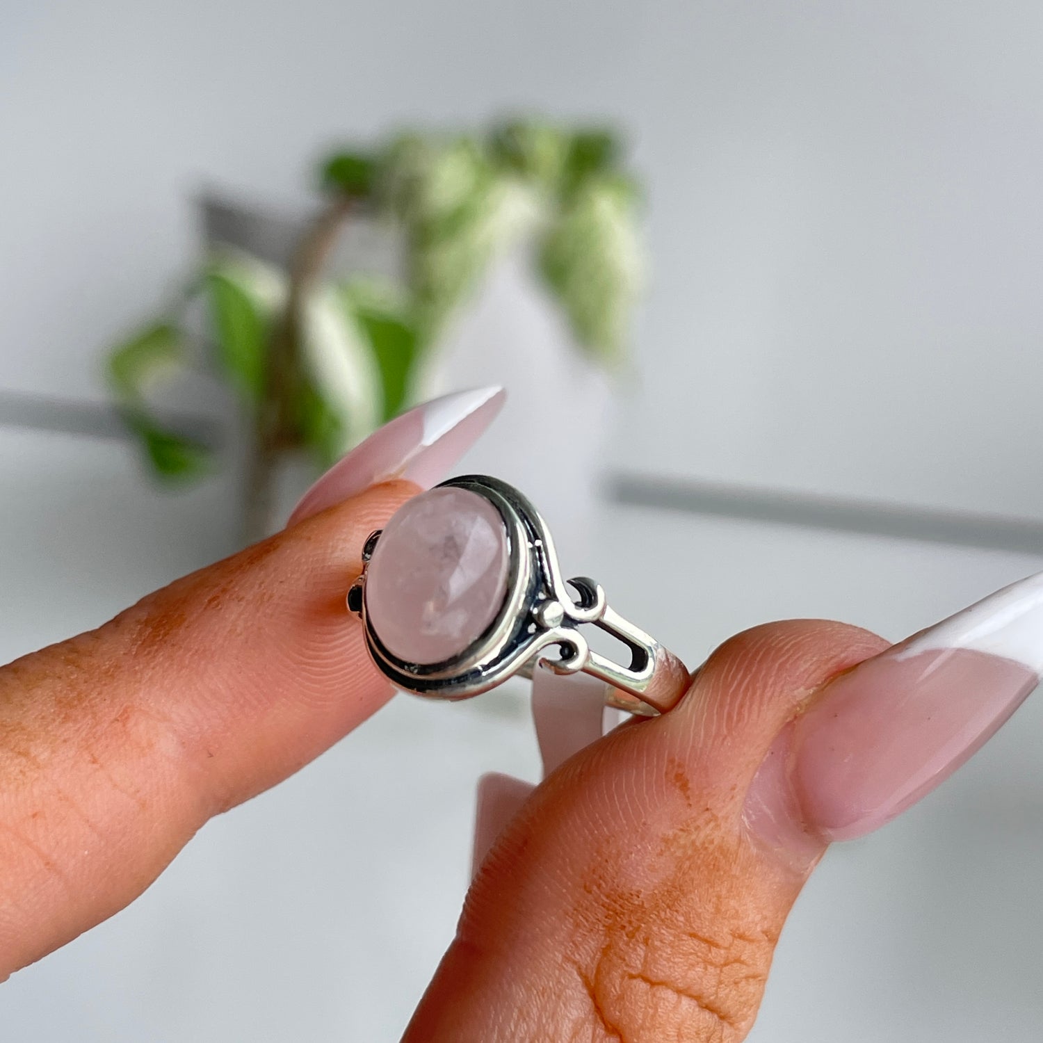 Rose Quartz Oval Ring