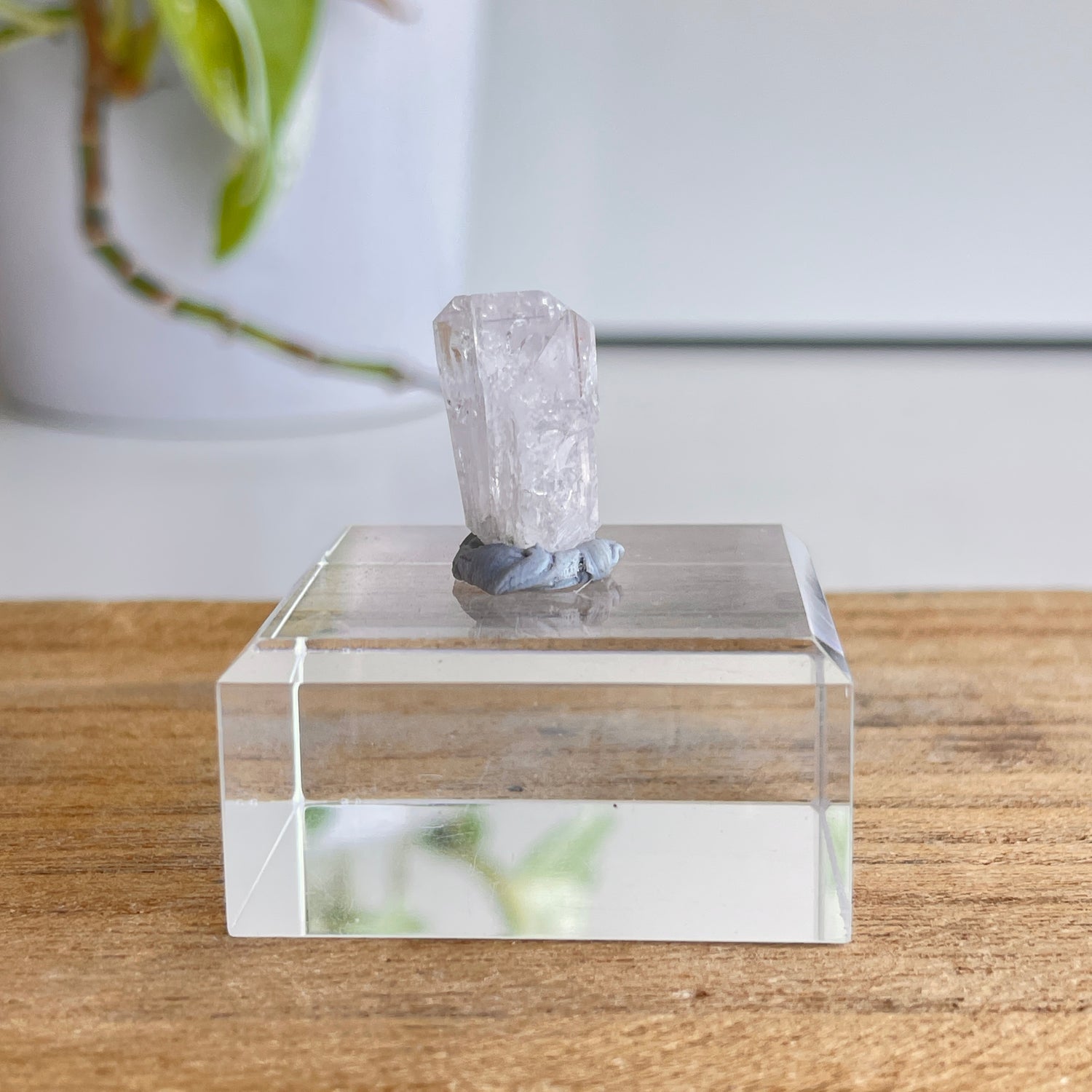 Danburite Pce 2.69g