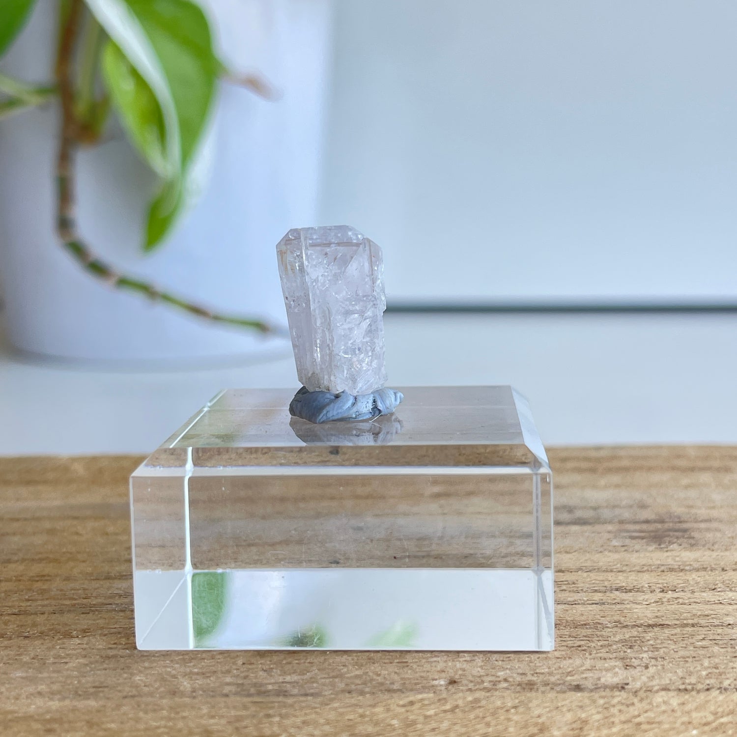 Danburite Pce 2.69g