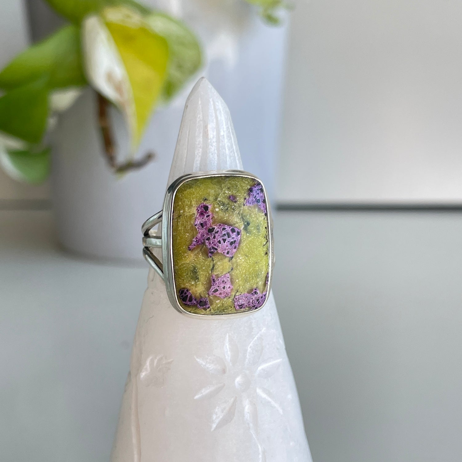 Atlantisite Rectangle Ring Sz10