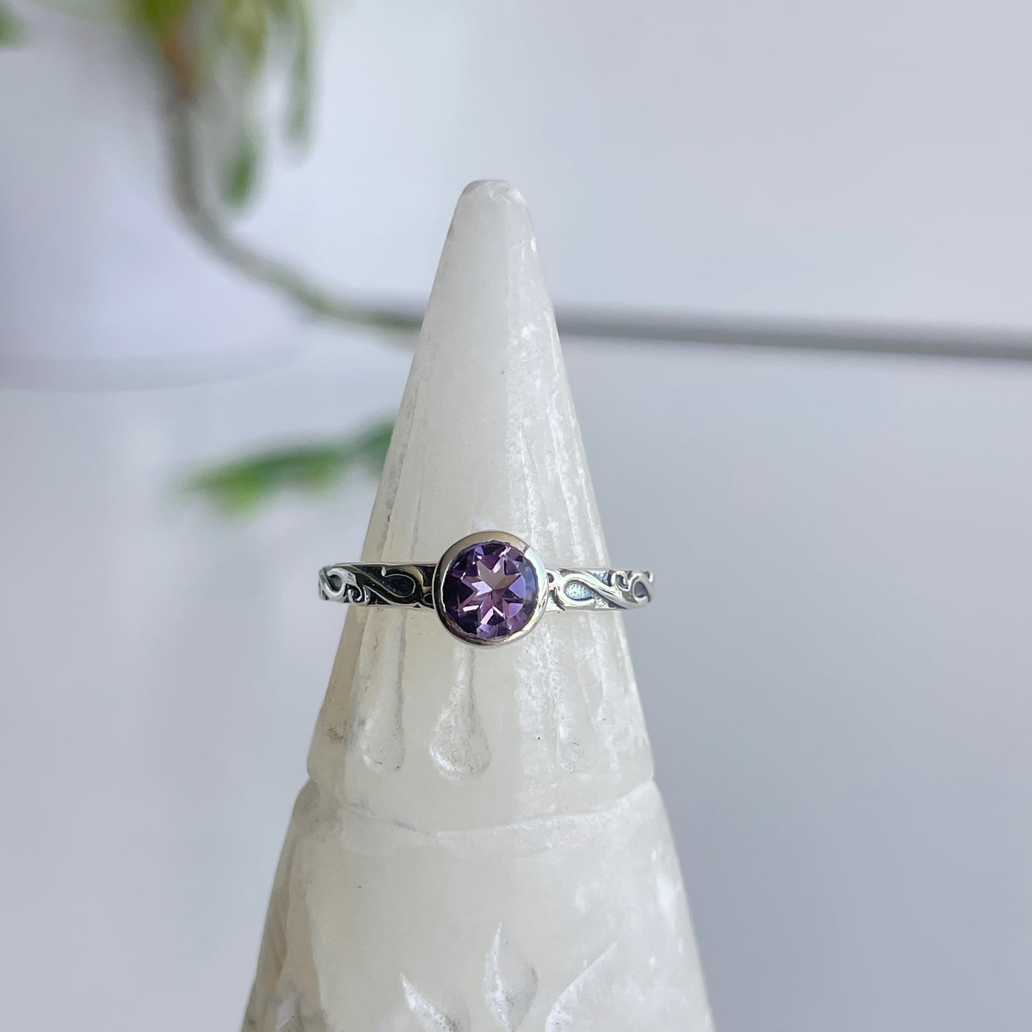 Amethyst Round Ring