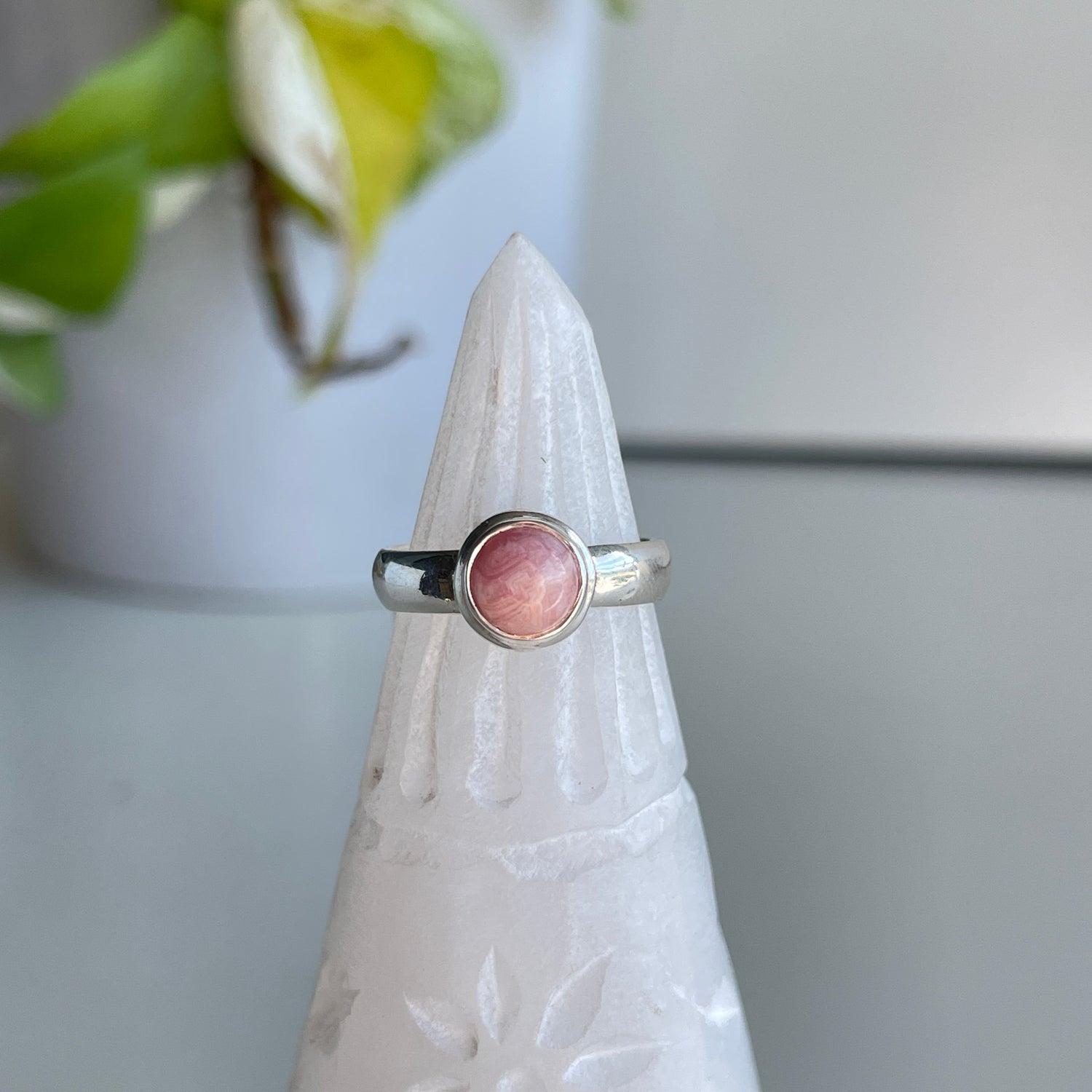 Rhodochrosite Round Ring Sz5